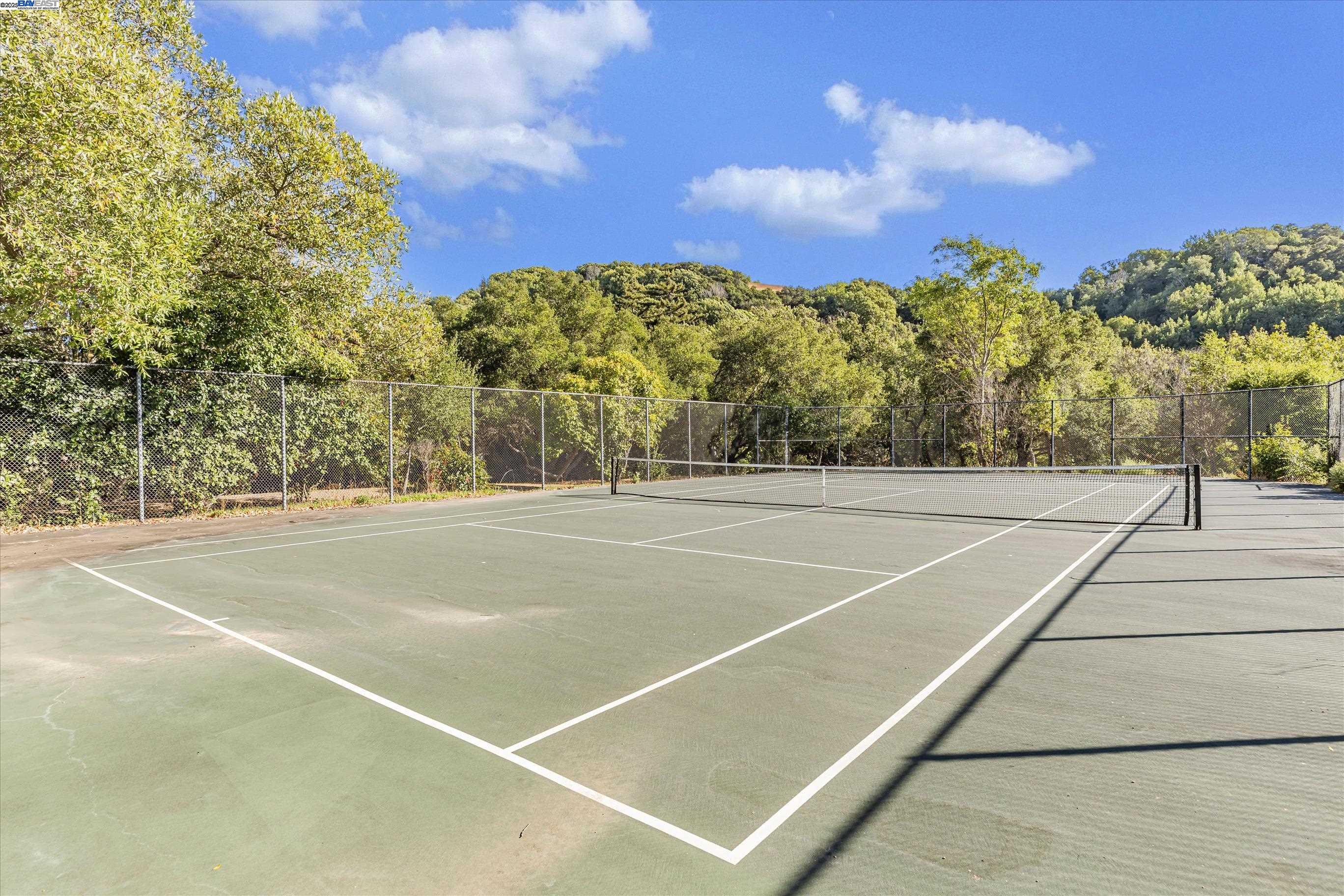 7615 Canyon Meadow Cir # H