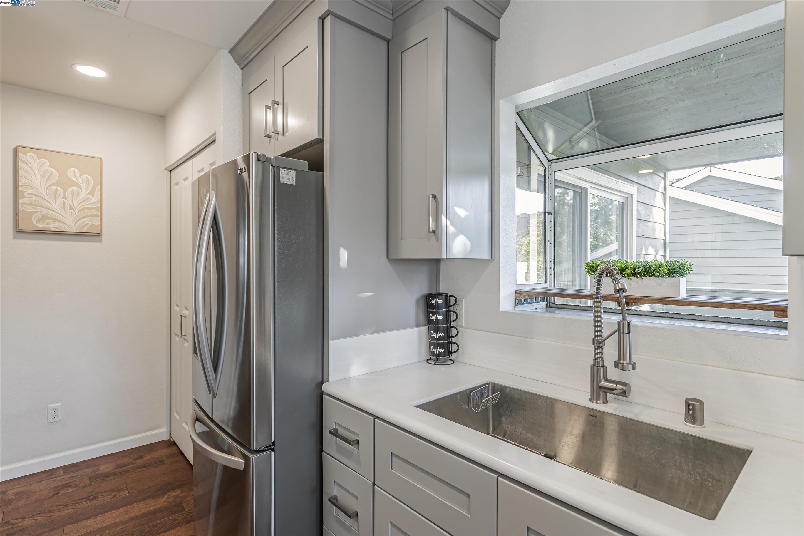 7615 Canyon Meadow Cir # H