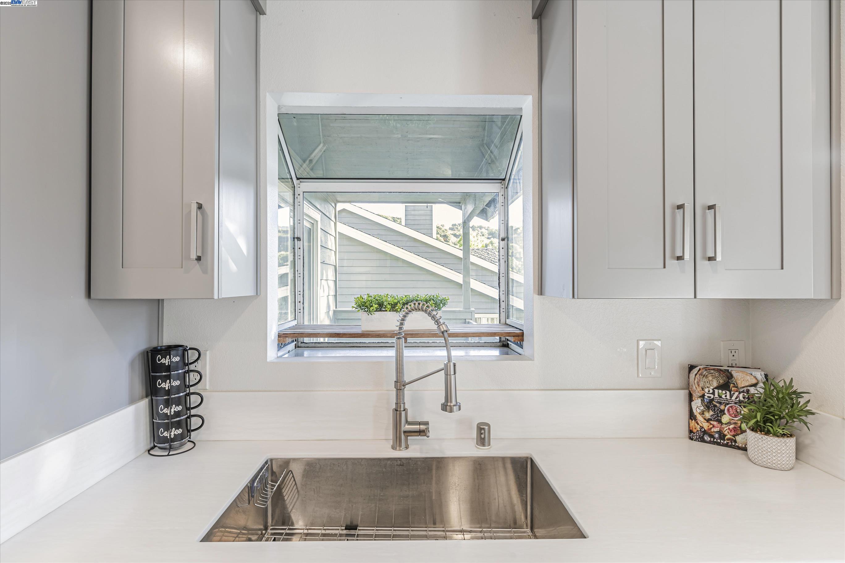 7615 Canyon Meadow Cir # H