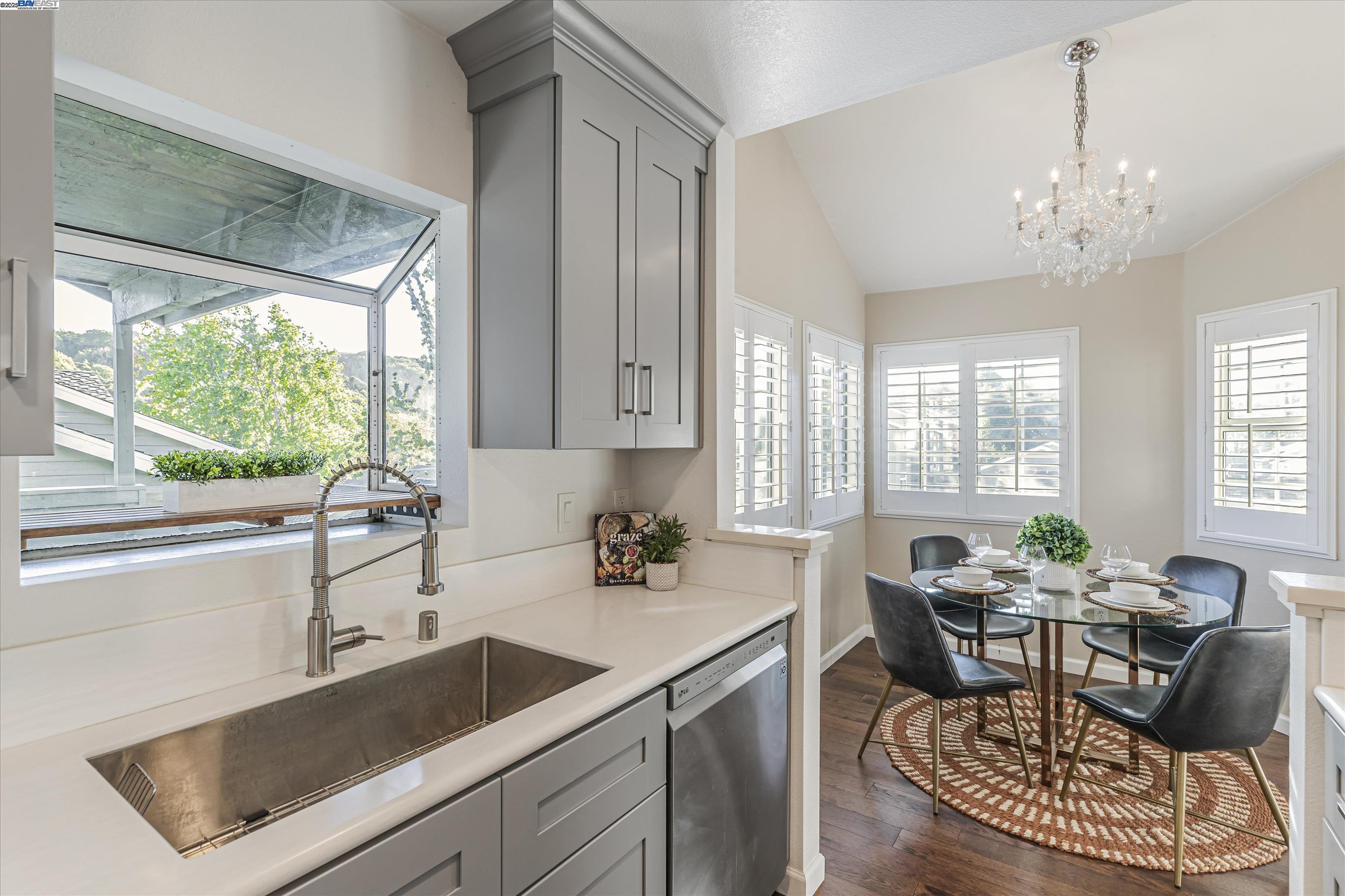 7615 Canyon Meadow Cir # H