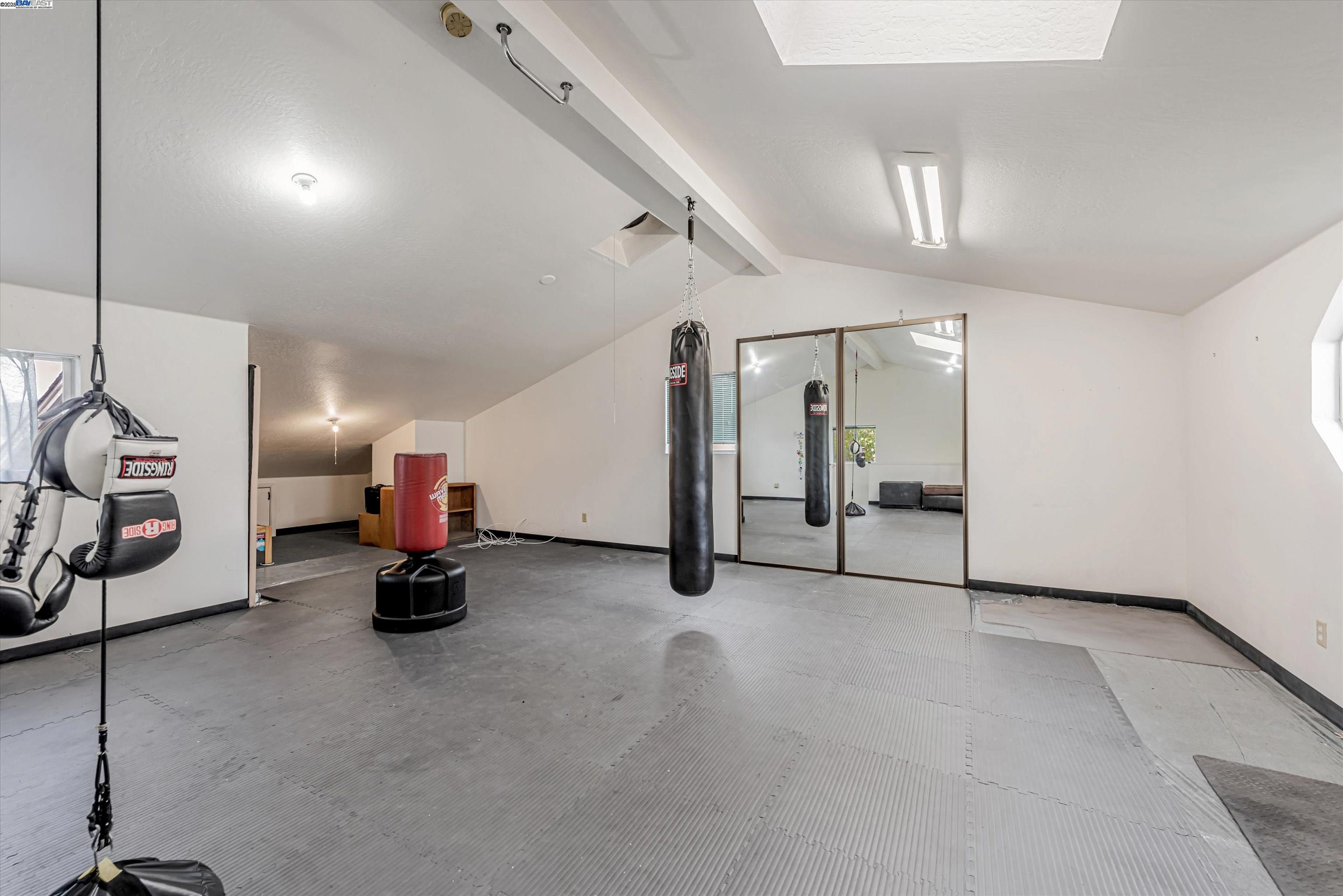 3895 Mammoth Cave Ct