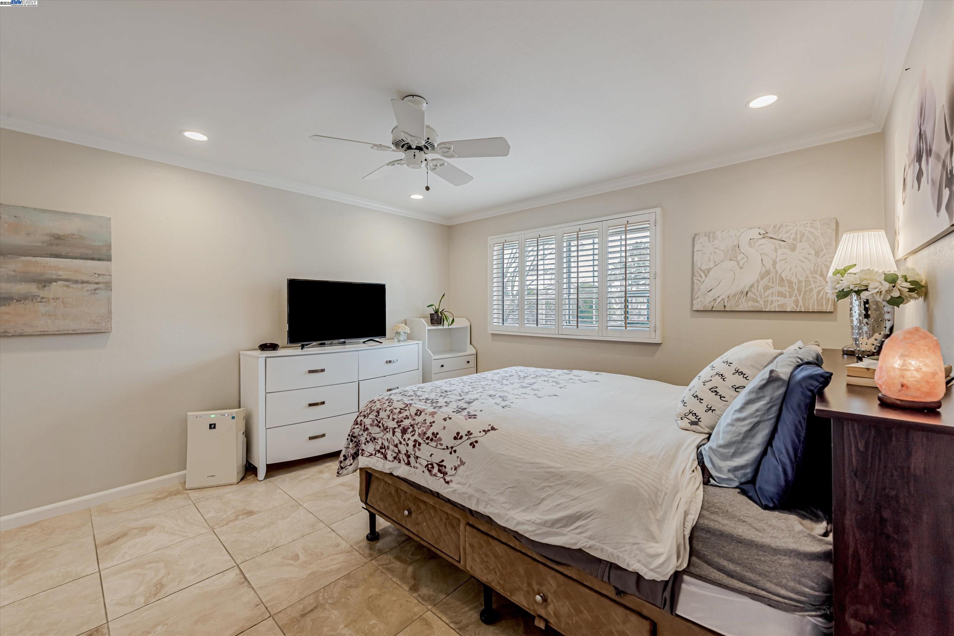 3895 Mammoth Cave Ct