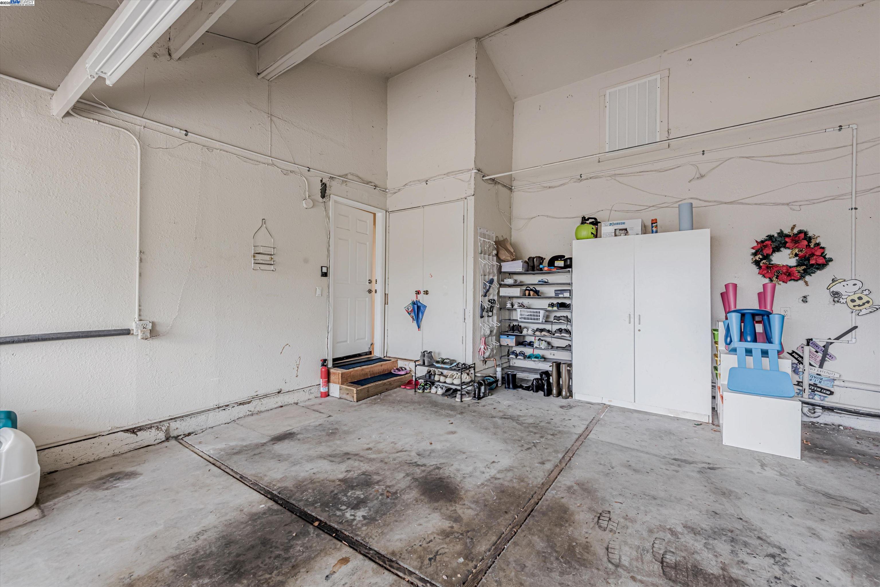 3895 Mammoth Cave Ct