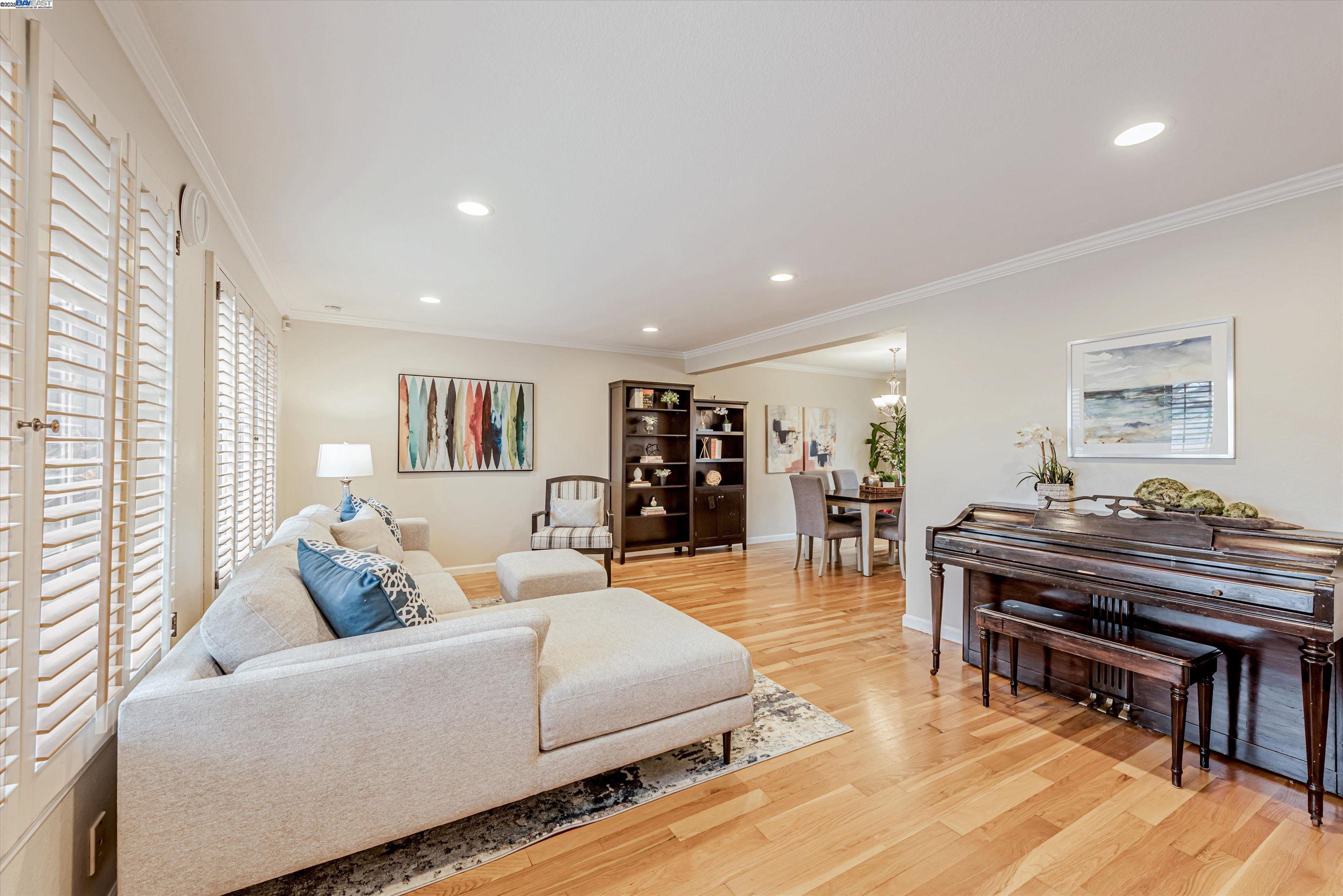 3895 Mammoth Cave Ct