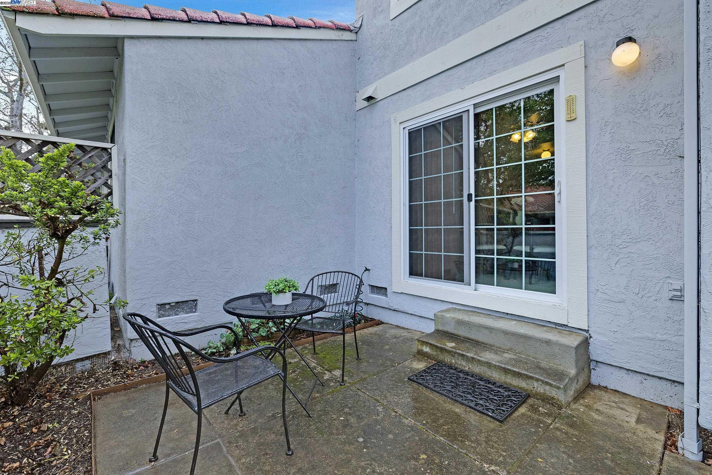 344 Charlotte Common