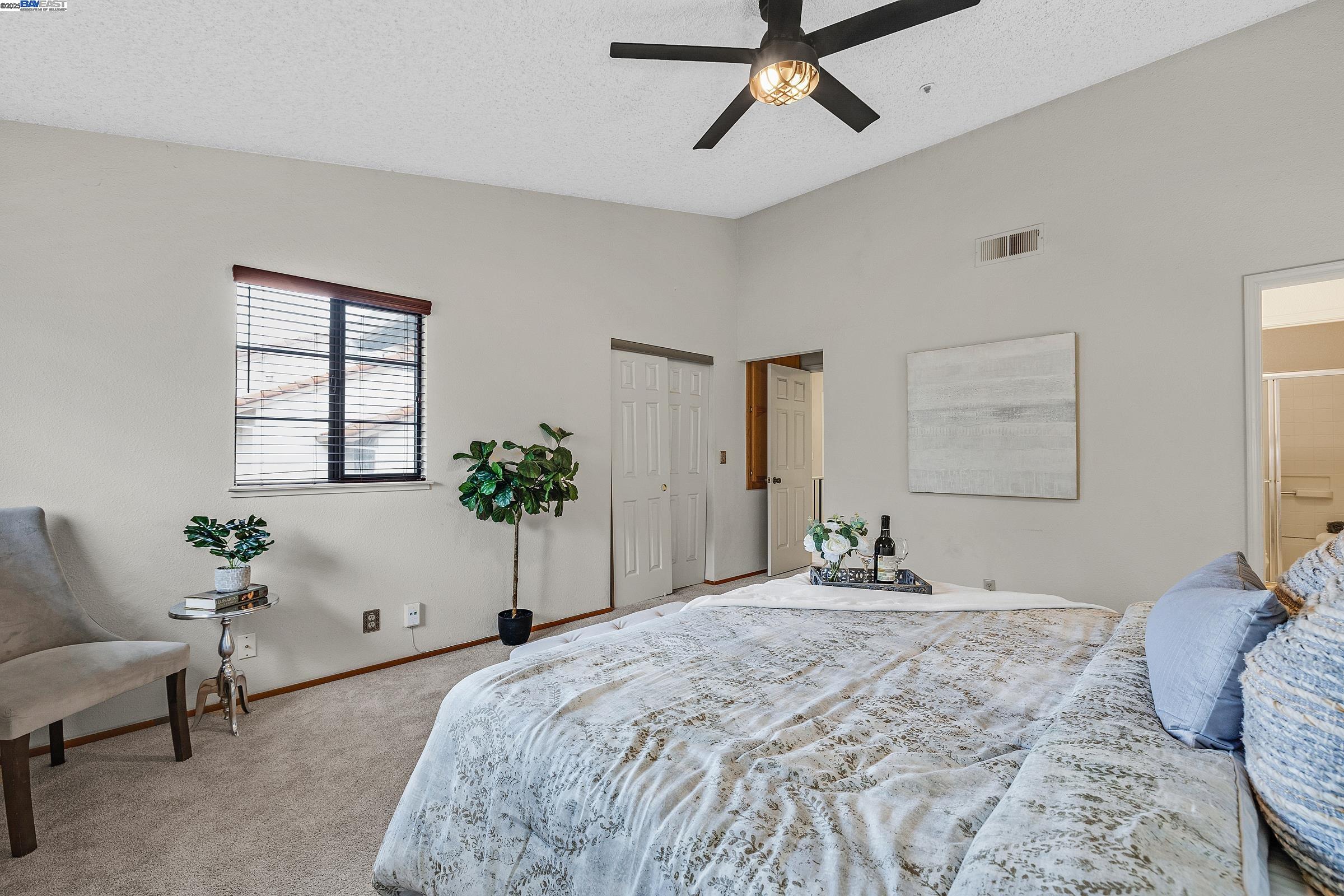 344 Charlotte Common