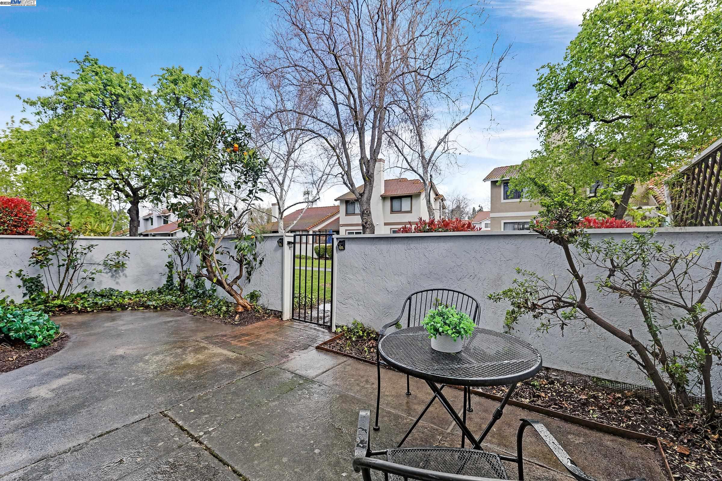 344 Charlotte Common