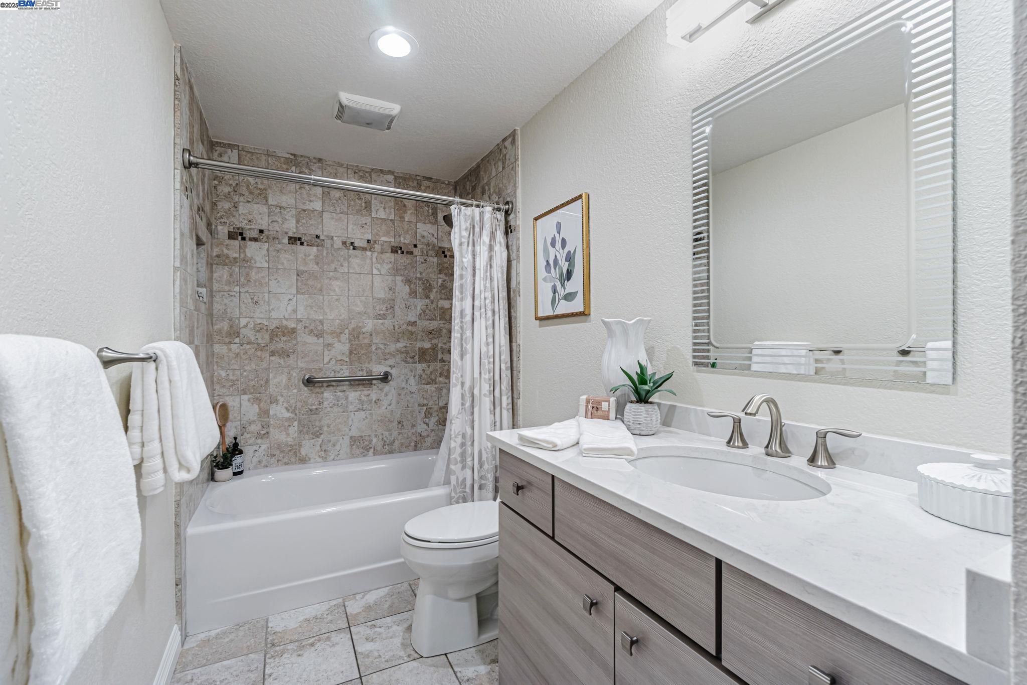 3324 Ptarmigan Dr # 2A