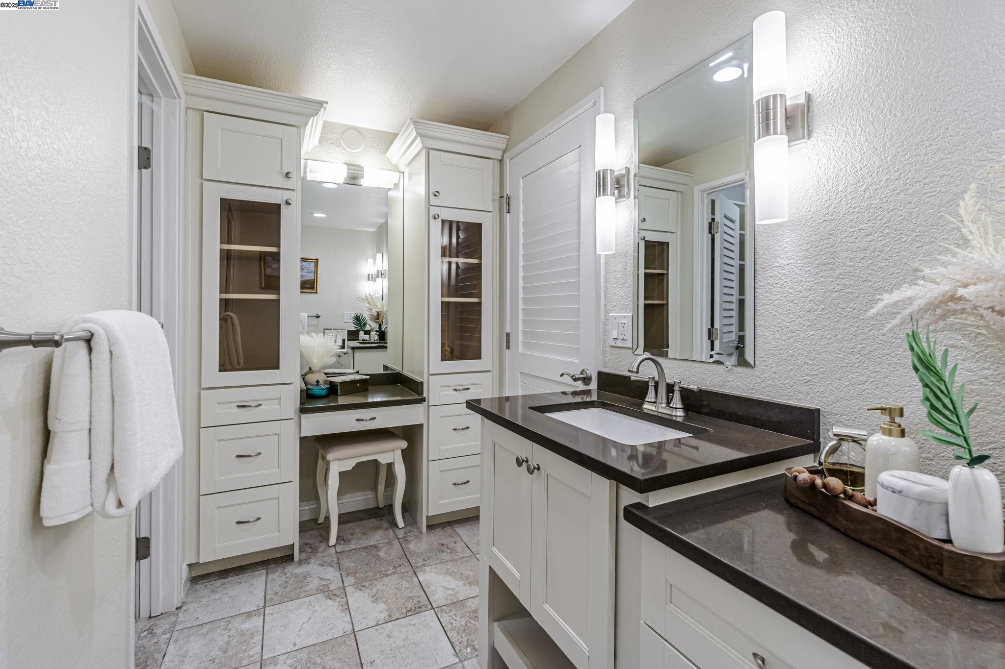 3324 Ptarmigan Dr # 2A