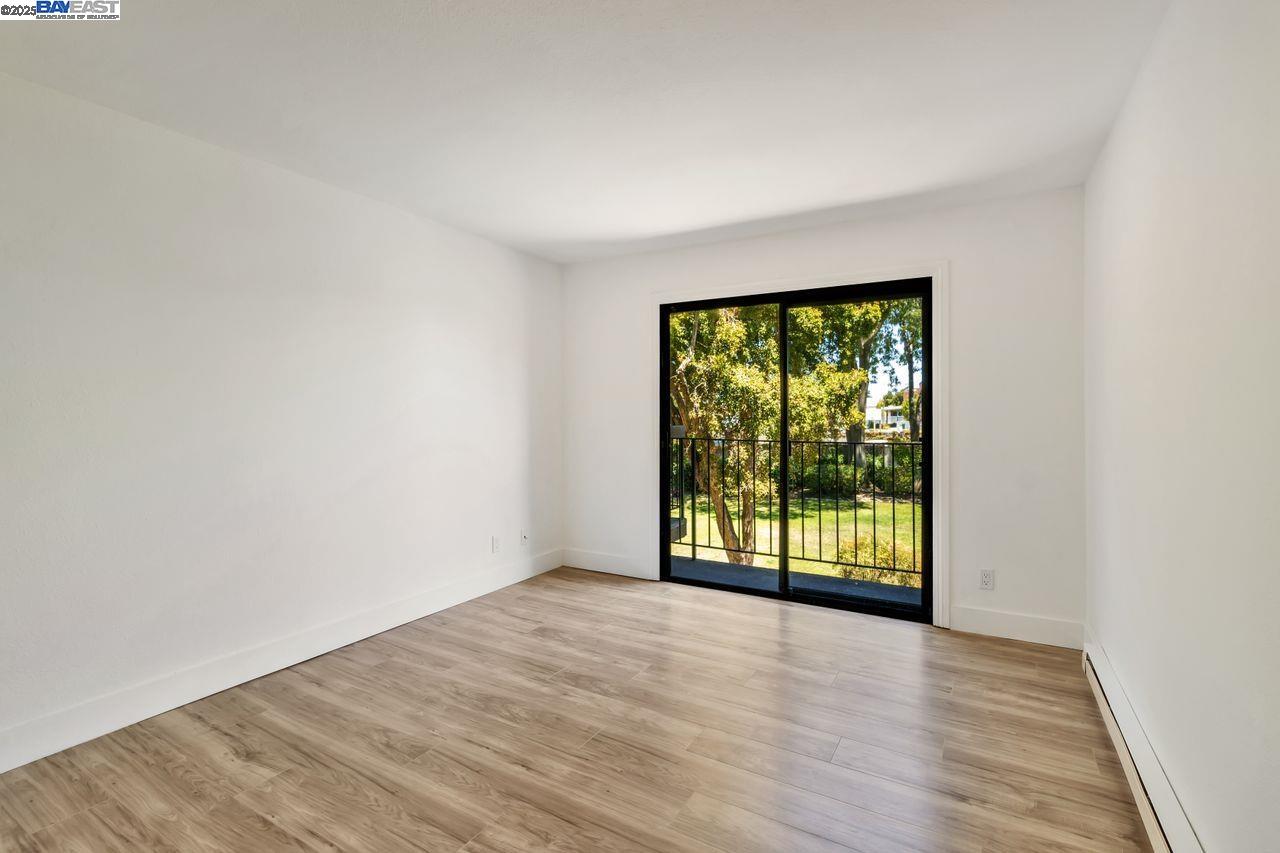 2021 Market Ave # 211