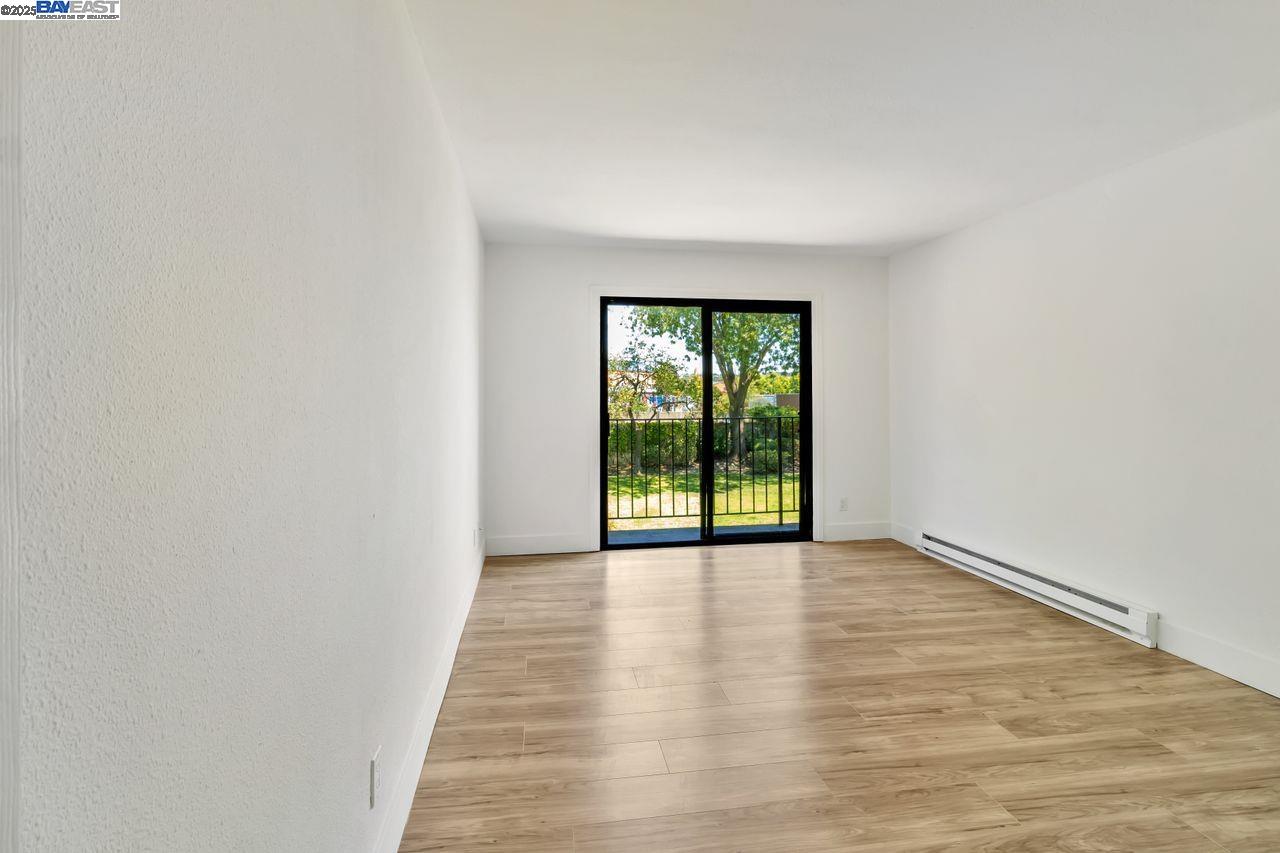 2021 Market Ave # 211