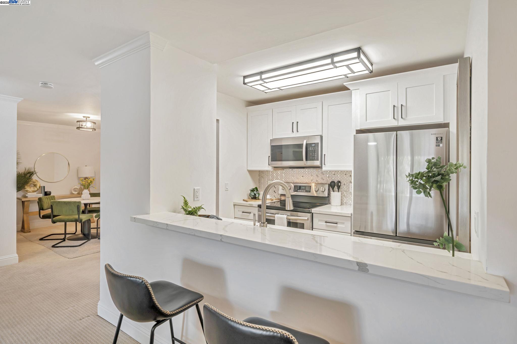 1087 Murrieta Blvd # 244