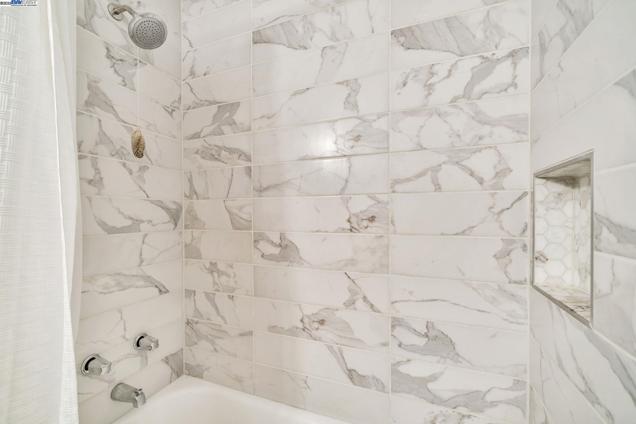 1087 Murrieta Blvd # 244