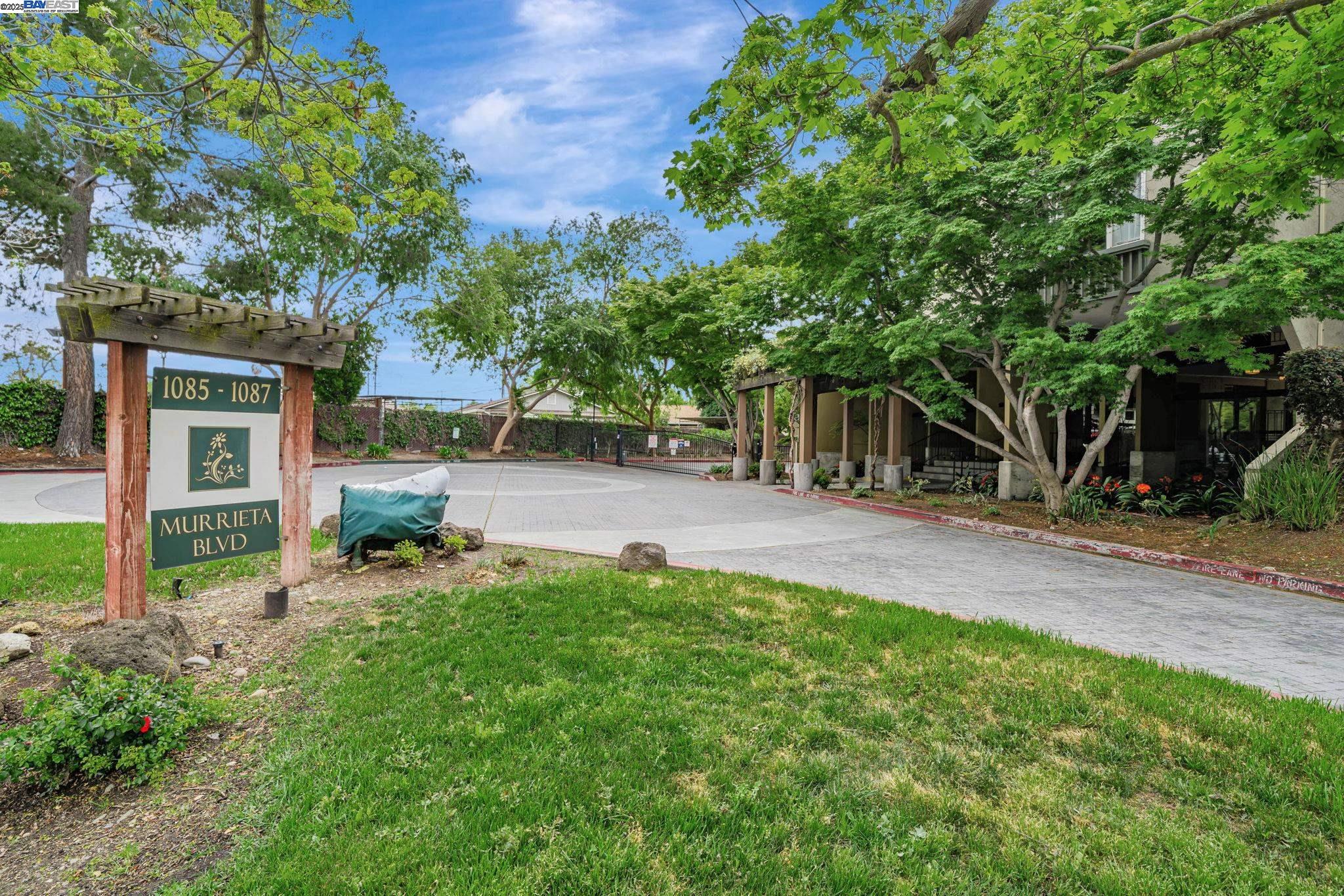 1087 Murrieta Blvd # 244