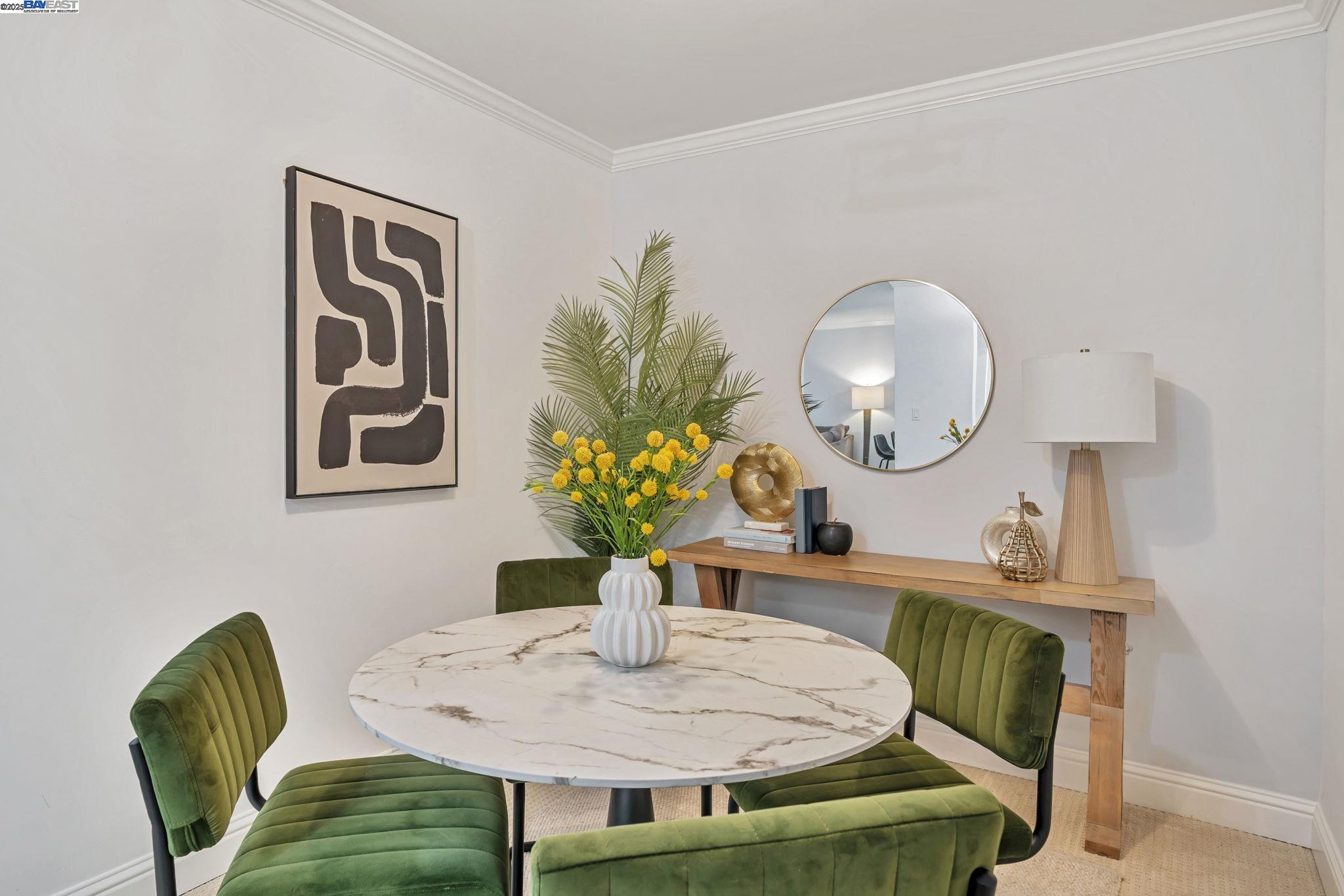 1087 Murrieta Blvd # 244