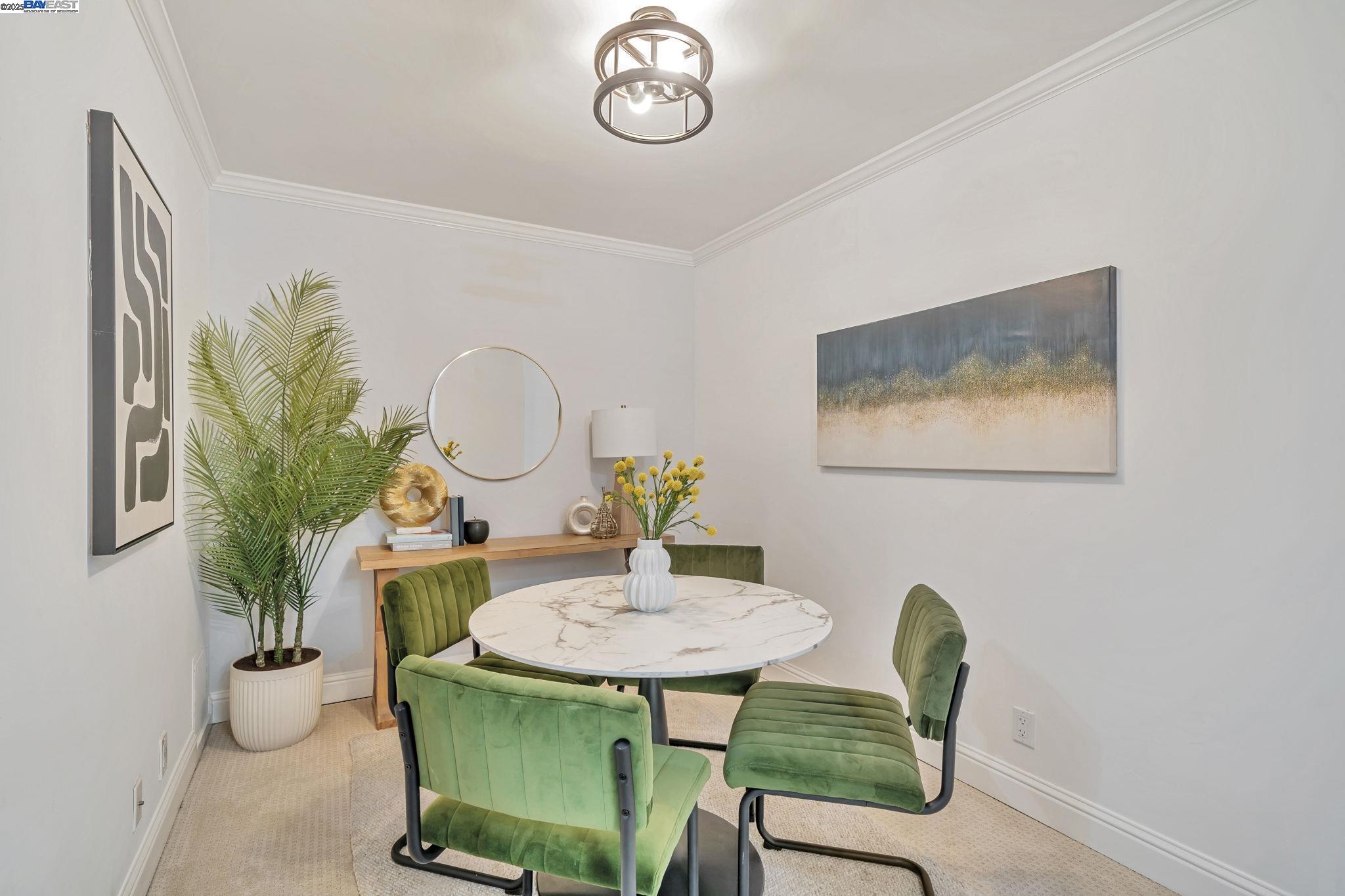 1087 Murrieta Blvd # 244