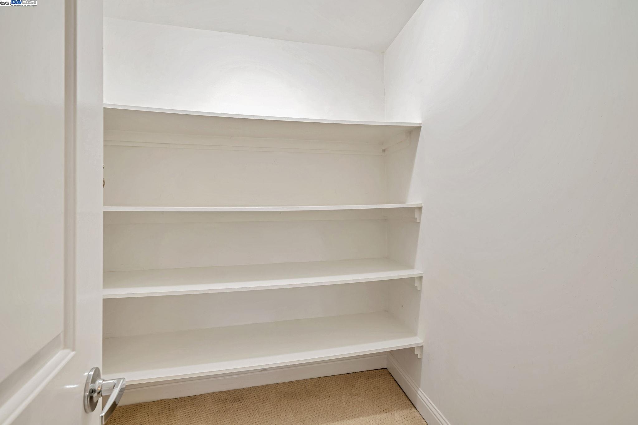 1087 Murrieta Blvd # 244