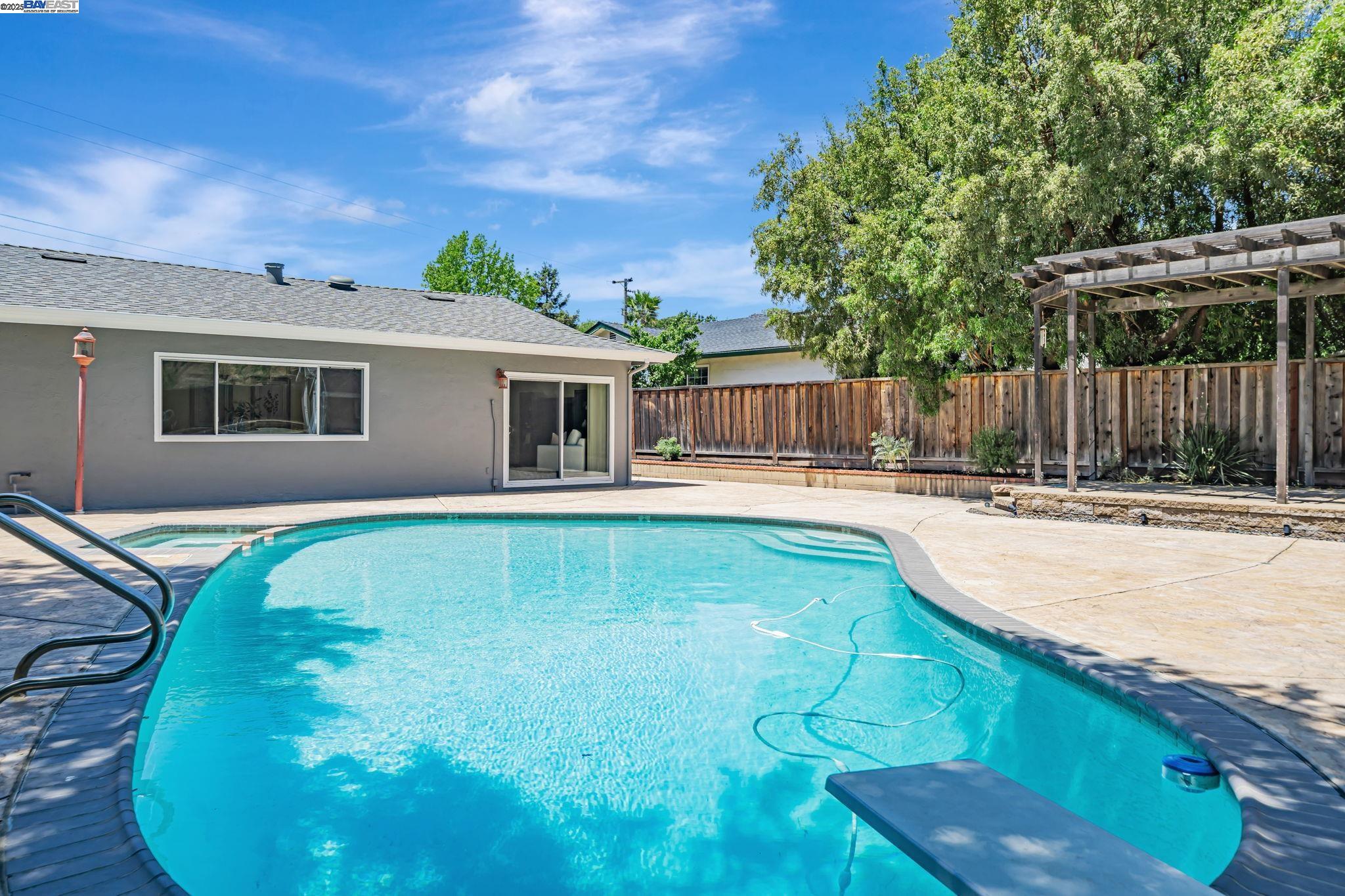 7765 Peppertree Road