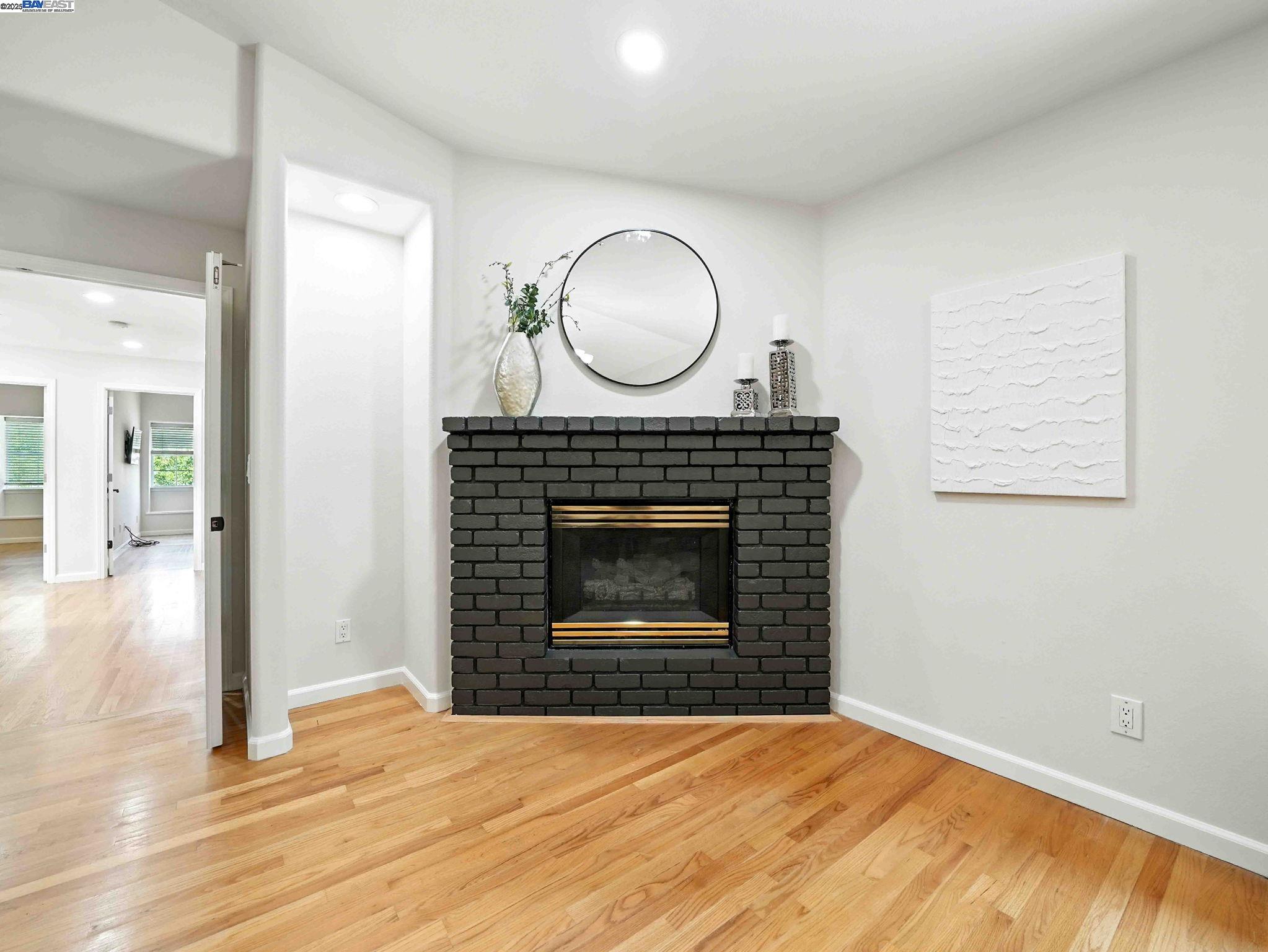 2153 Vintage Ln