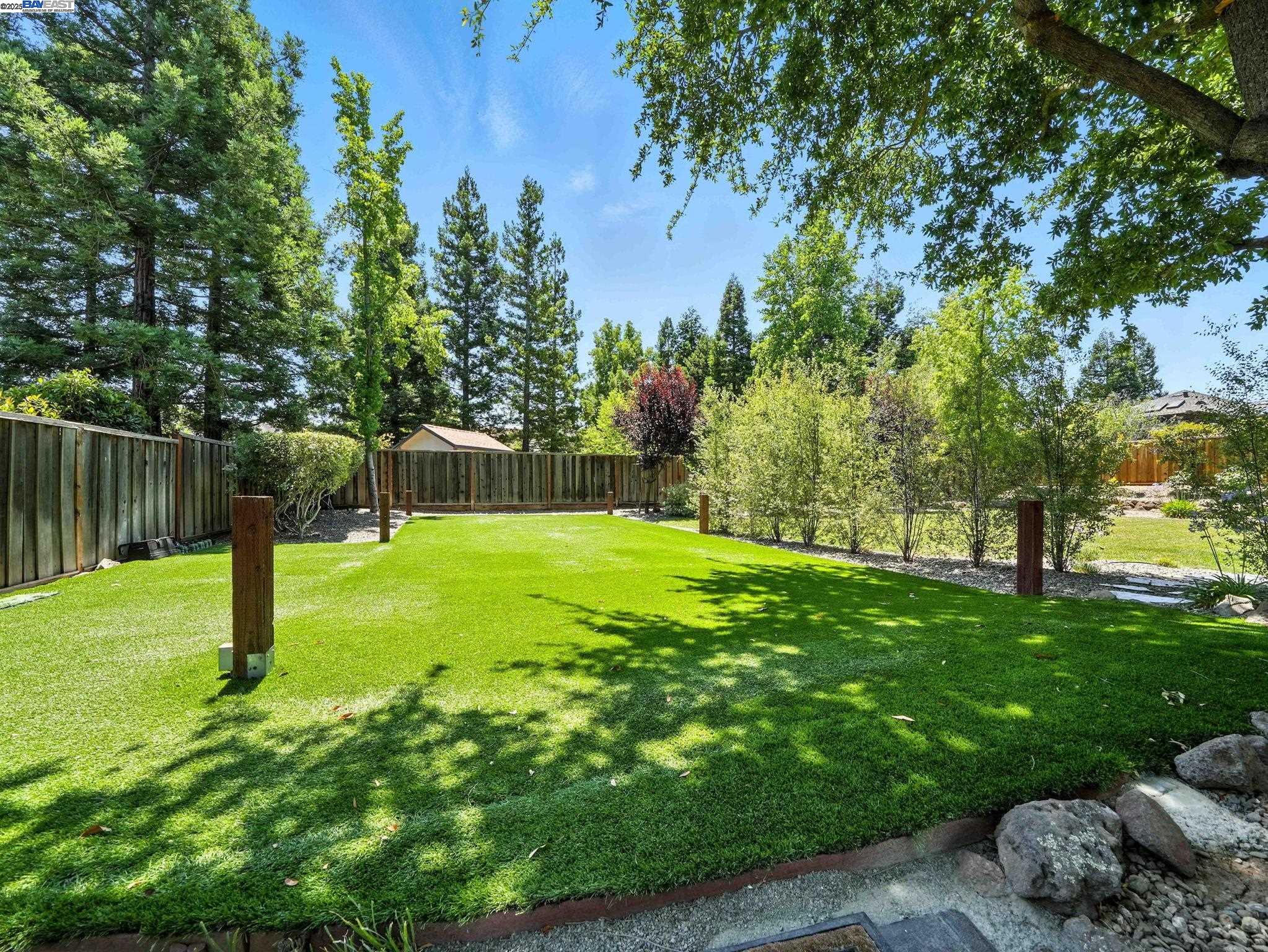 2153 Vintage Ln