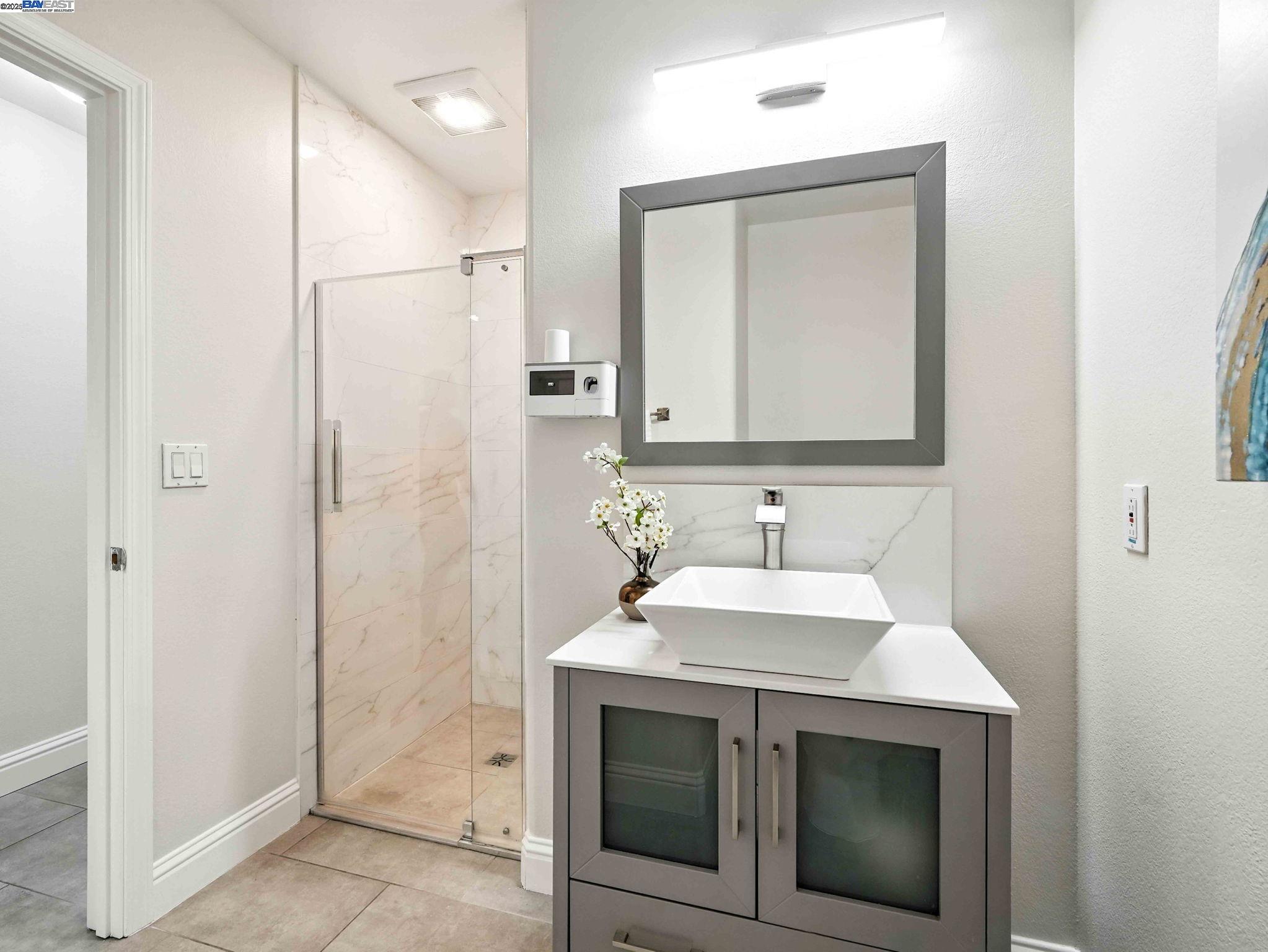2153 Vintage Ln