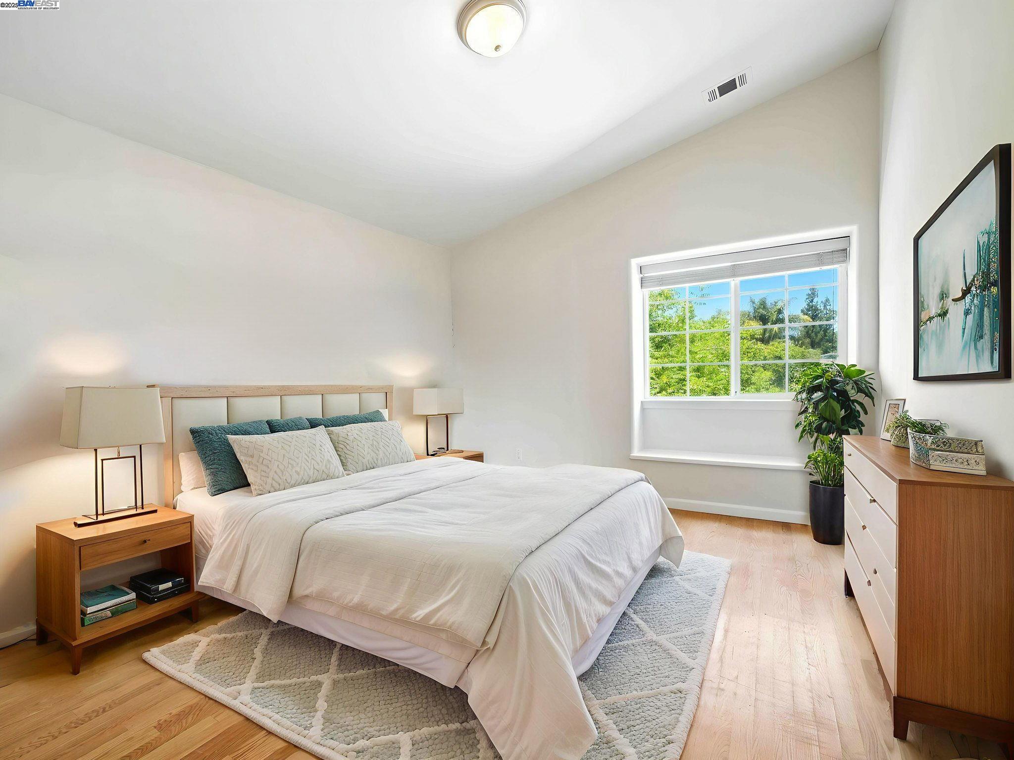 2153 Vintage Ln
