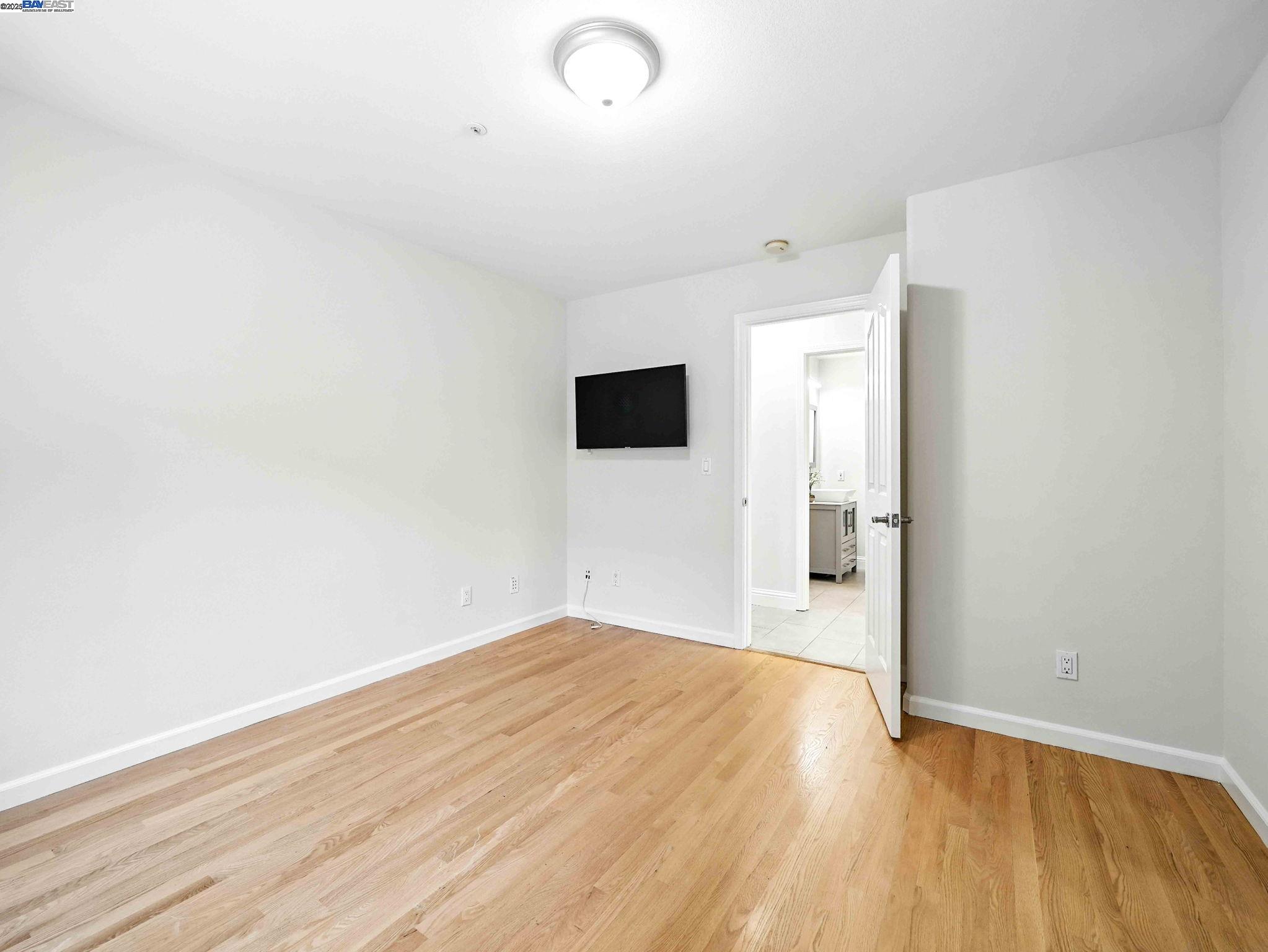 2153 Vintage Ln