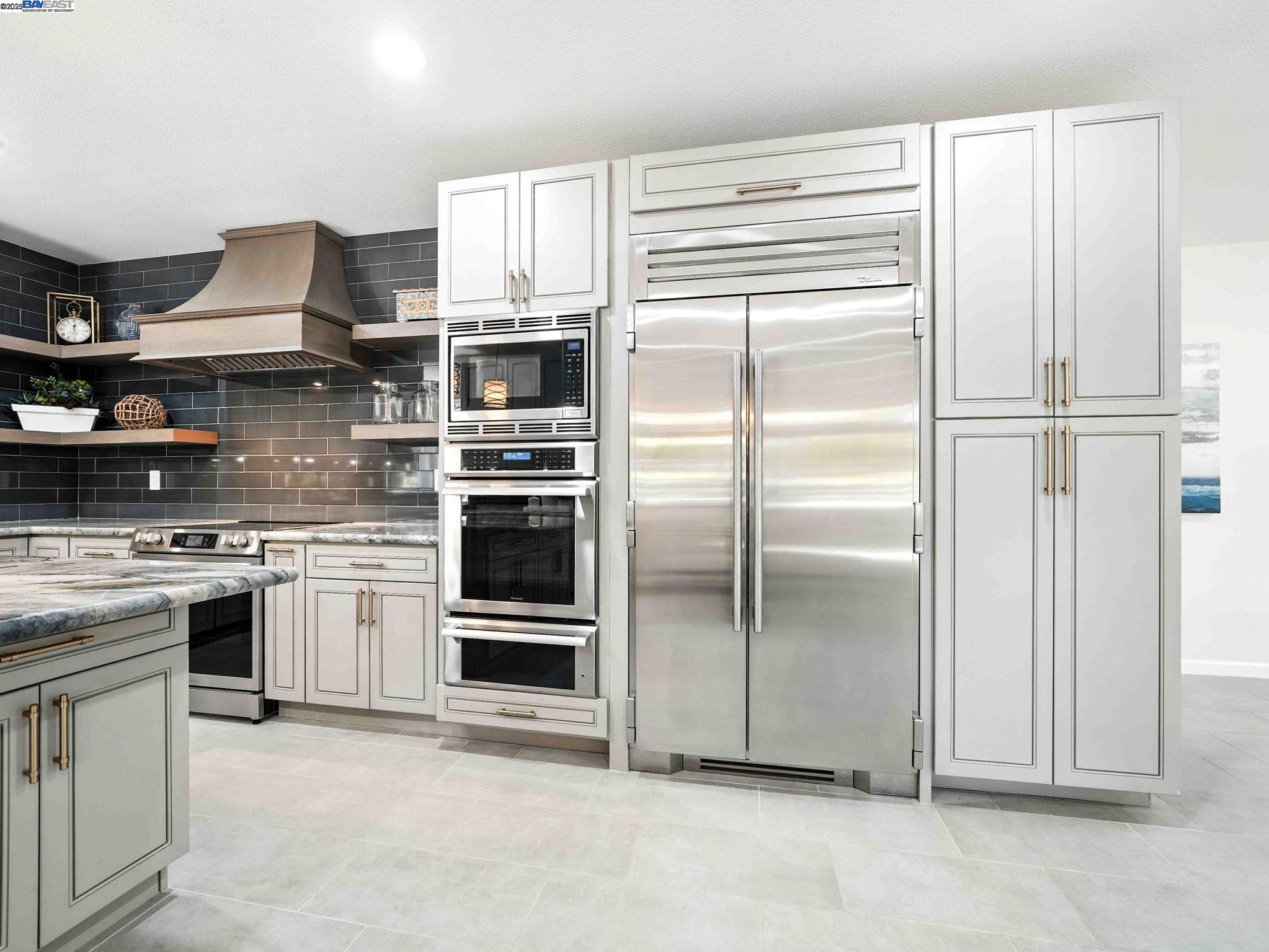 2153 Vintage Ln