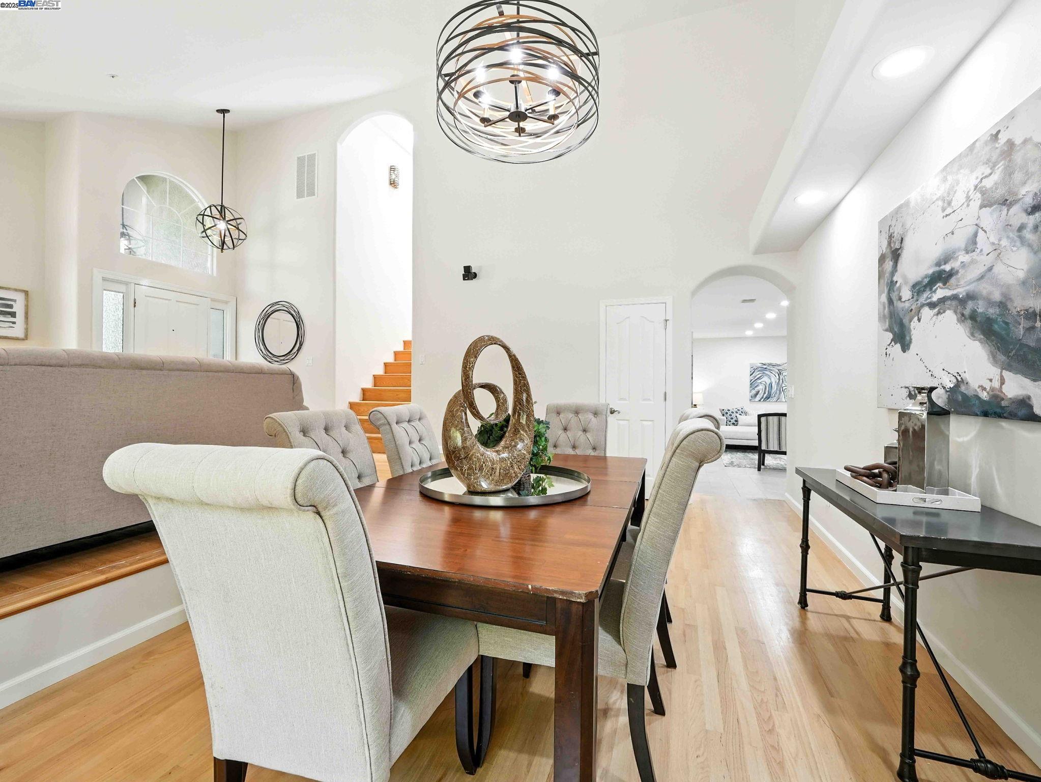2153 Vintage Ln