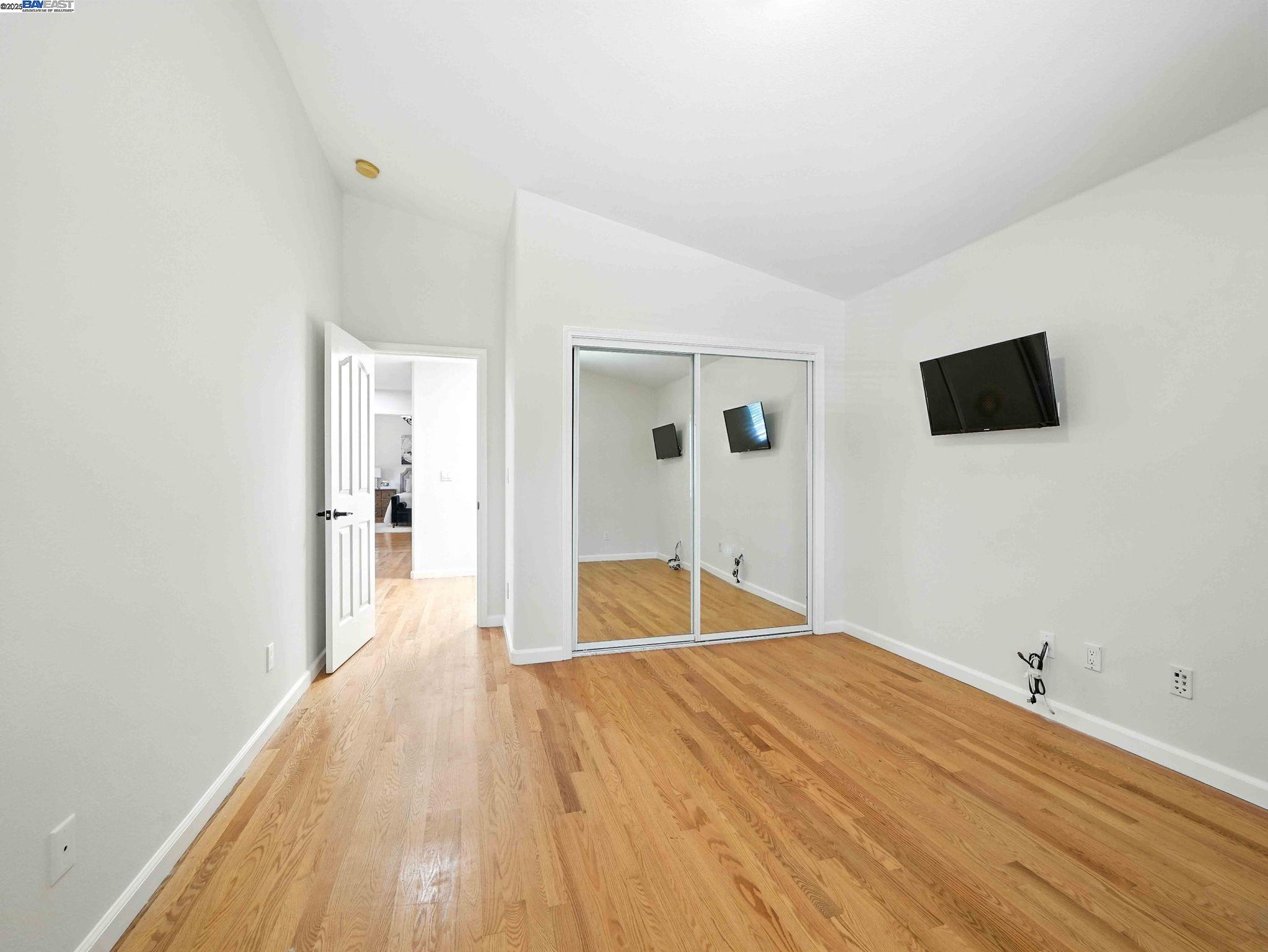 2153 Vintage Ln