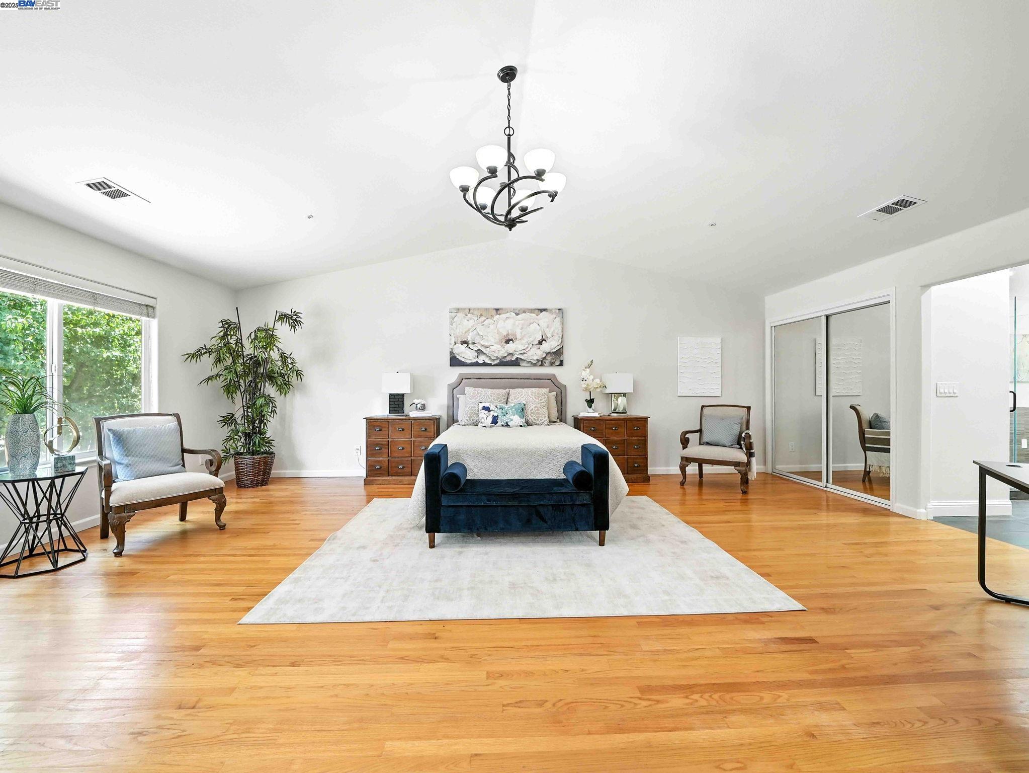 2153 Vintage Ln