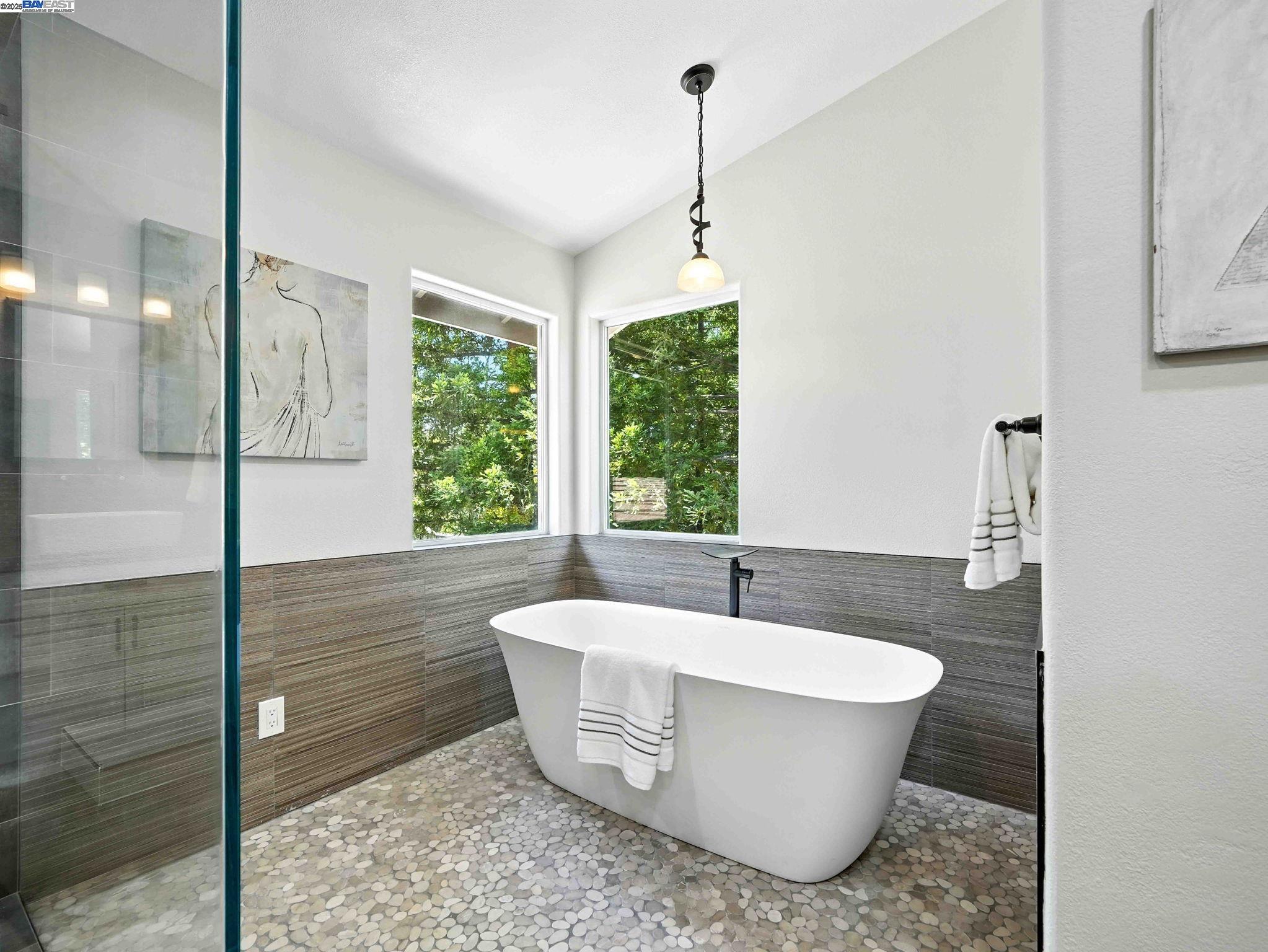 2153 Vintage Ln