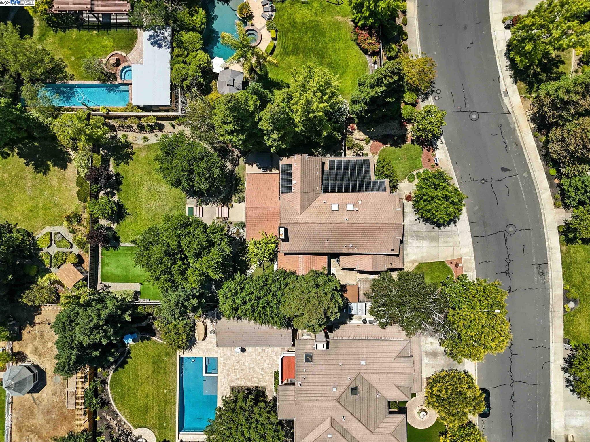 2153 Vintage Ln