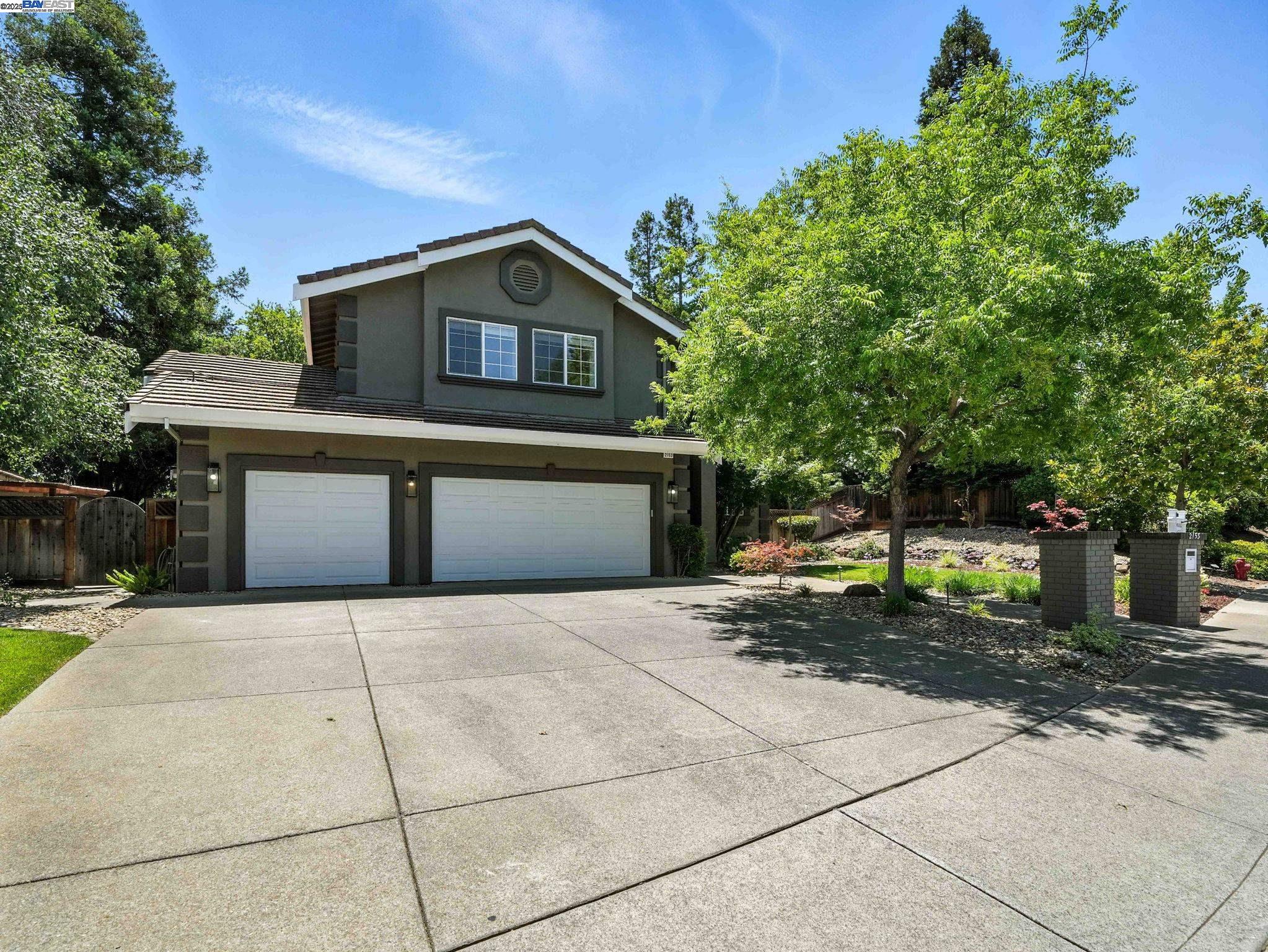 2153 Vintage Ln