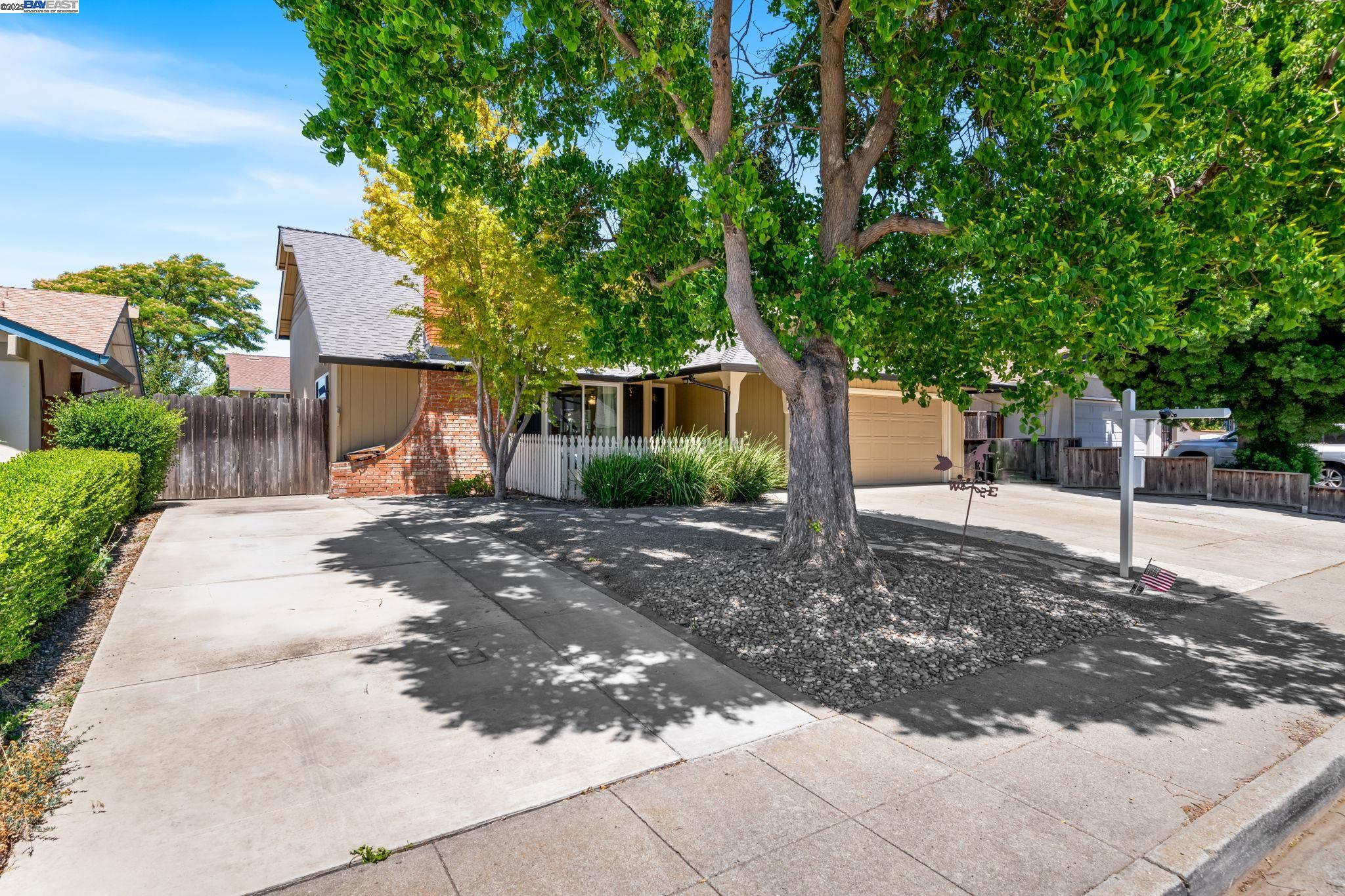 646 Brighton Way