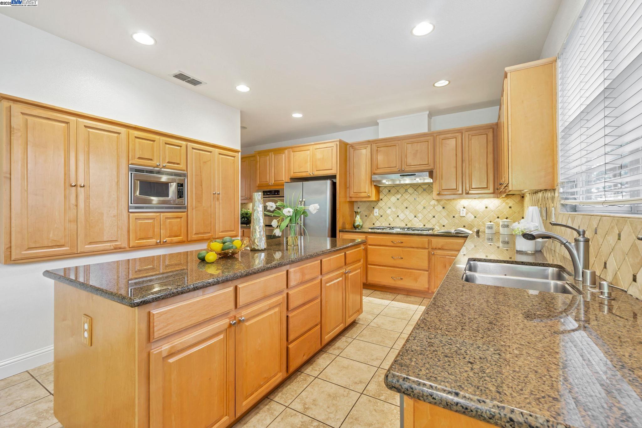 135 Cara Ct