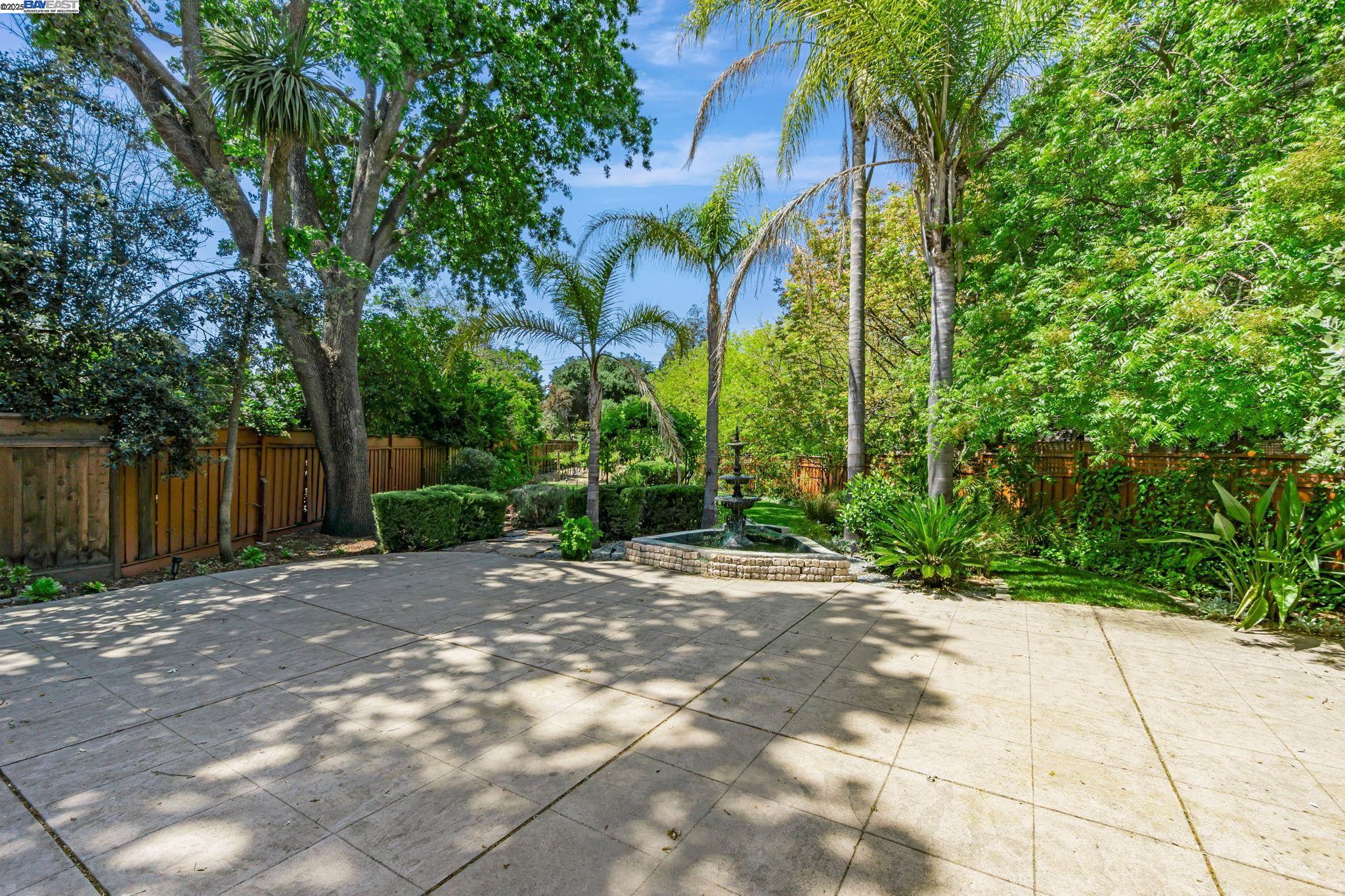 135 Cara Ct