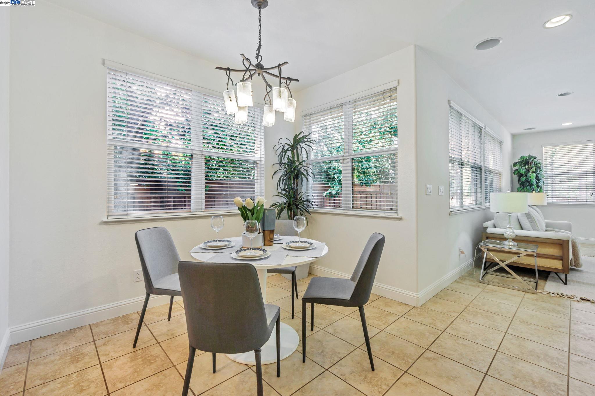 135 Cara Ct