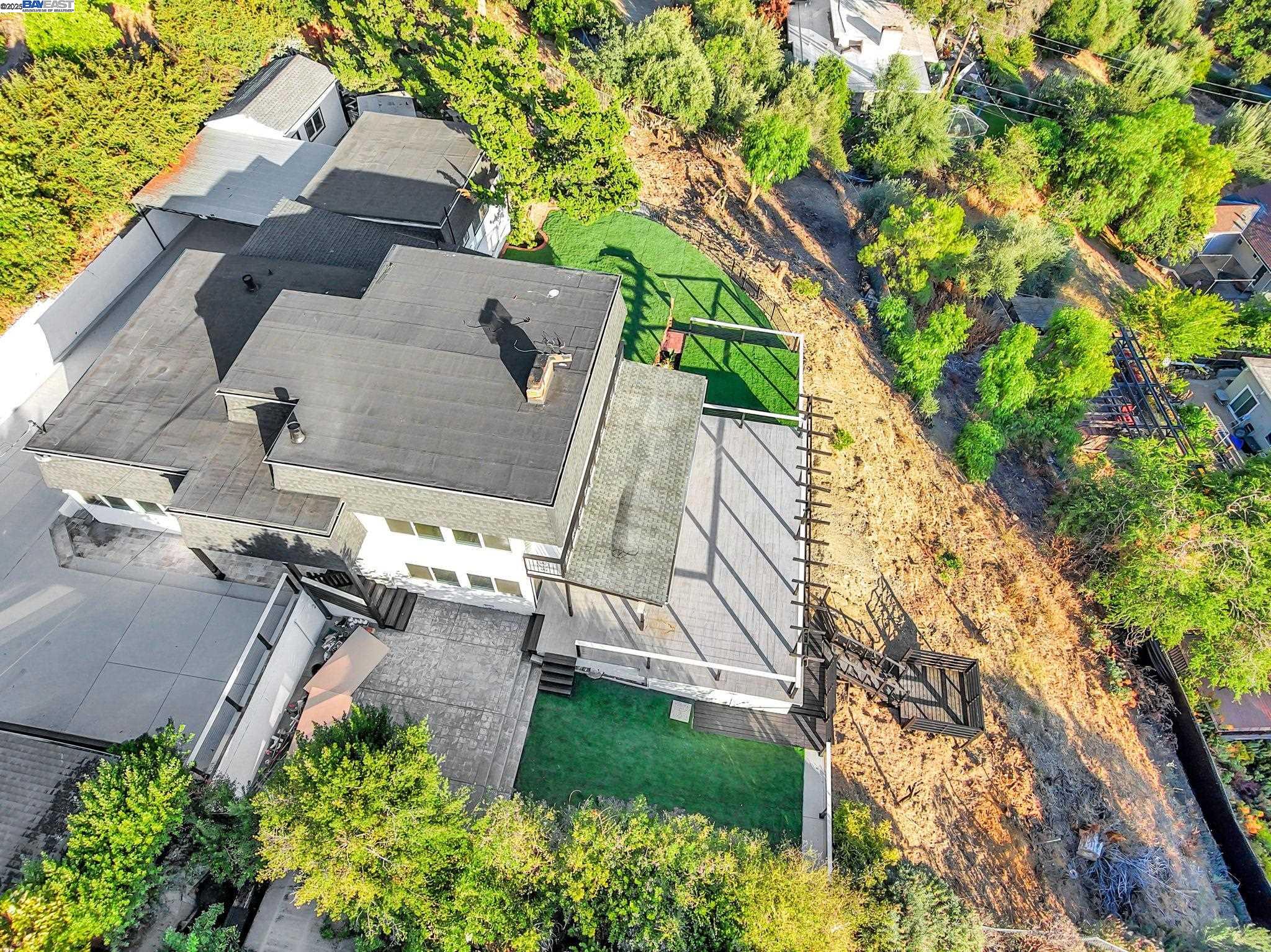10745 Ridgeview Way