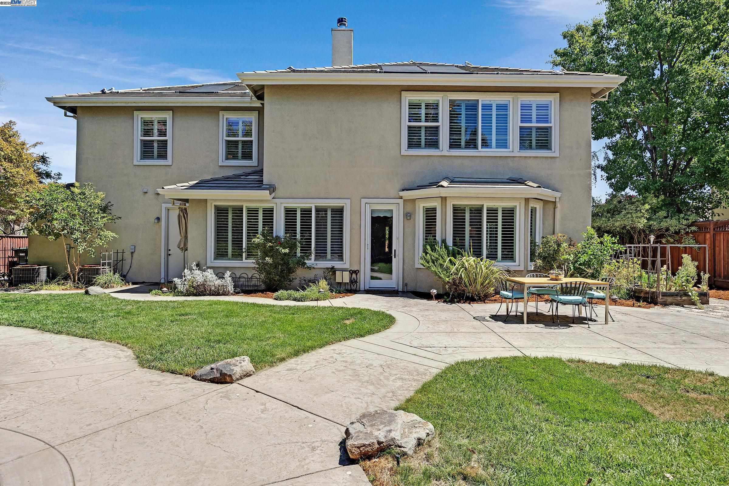 2461 Ancona Cir