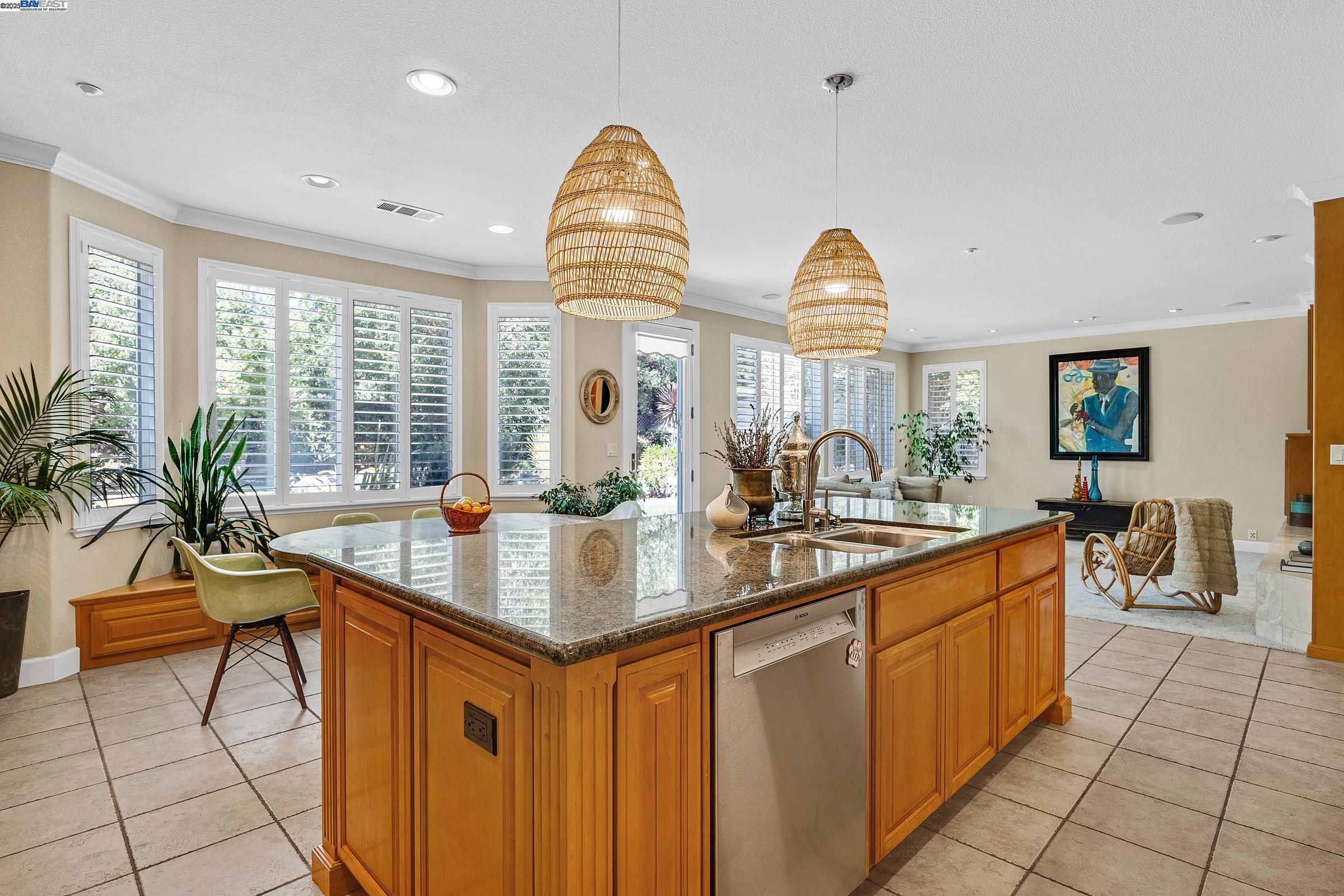 2461 Ancona Cir