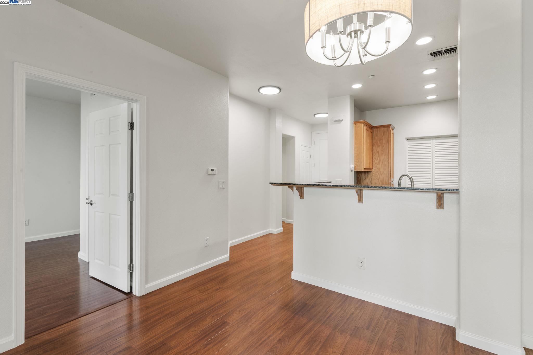 3240 Maguire Way # 103