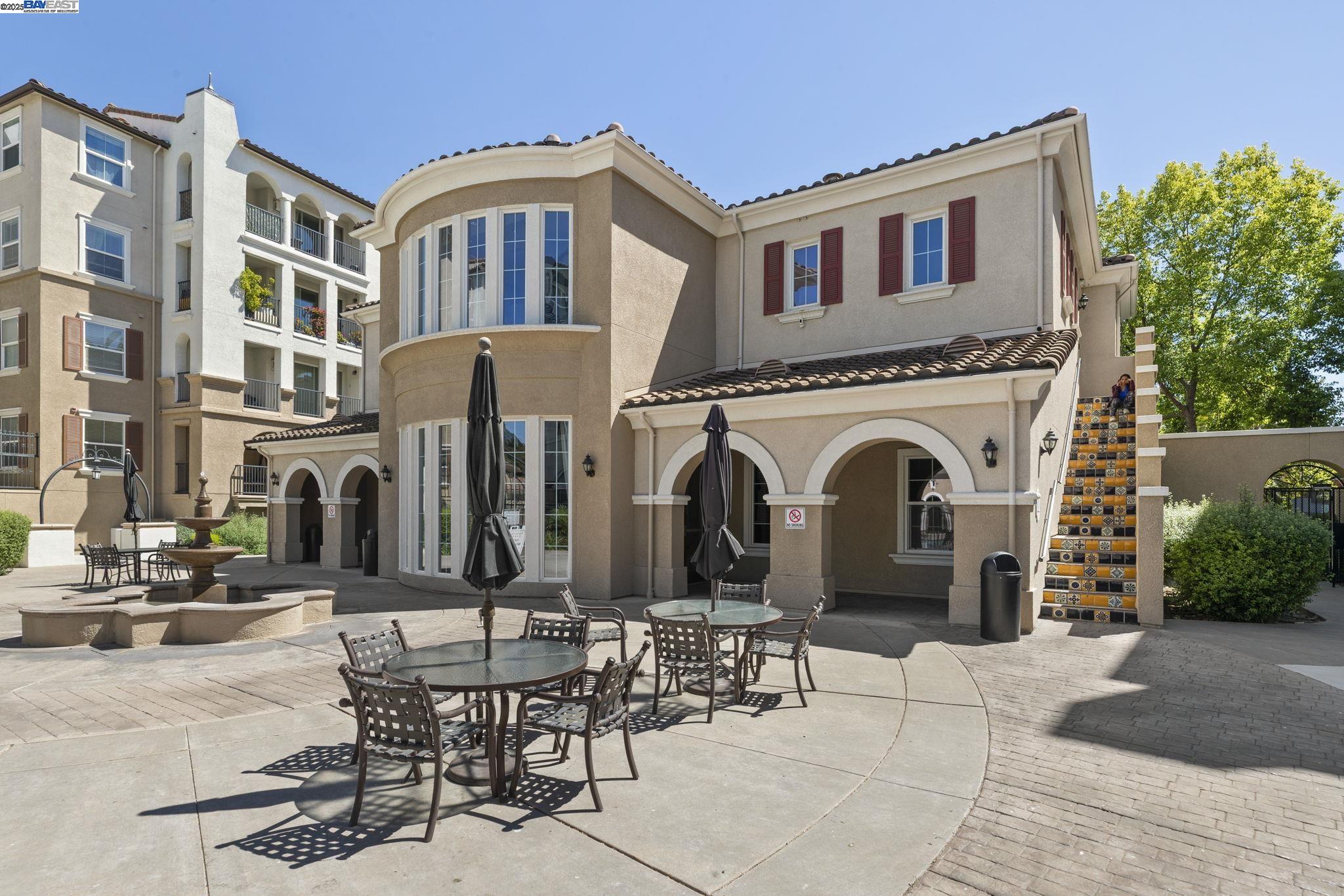 3240 Maguire Way # 103