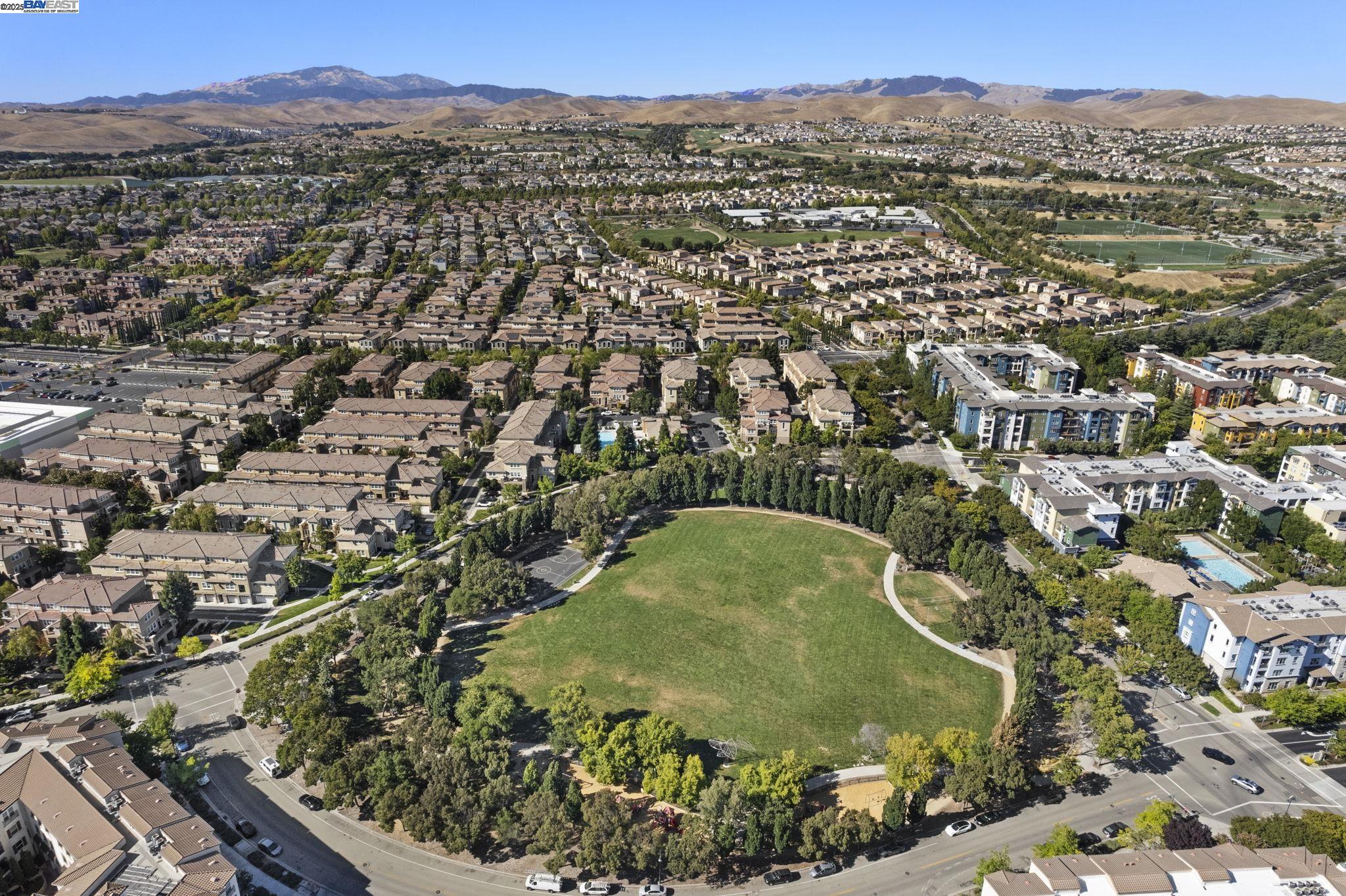 3240 Maguire Way # 103