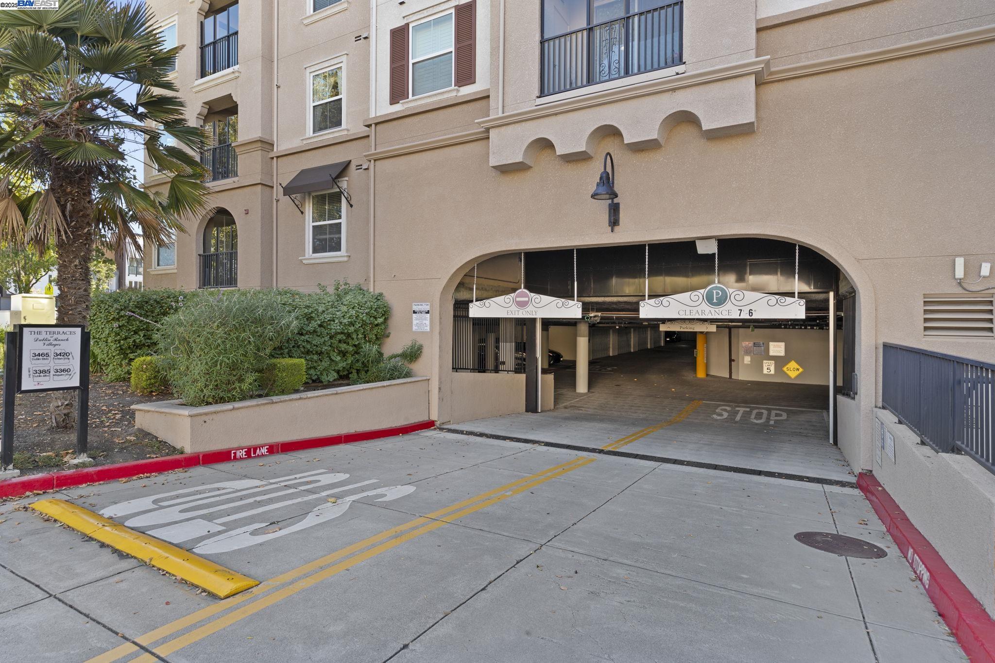 3240 Maguire Way # 103