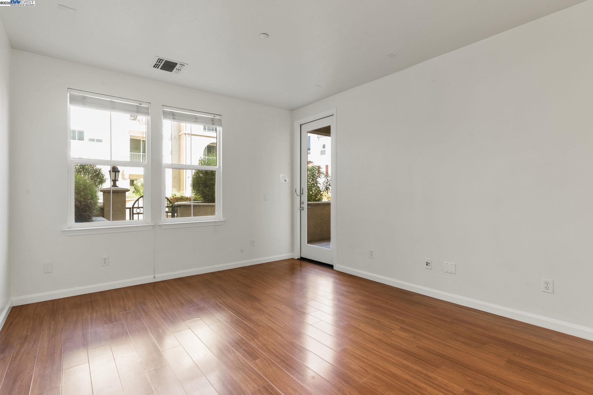 3240 Maguire Way # 103