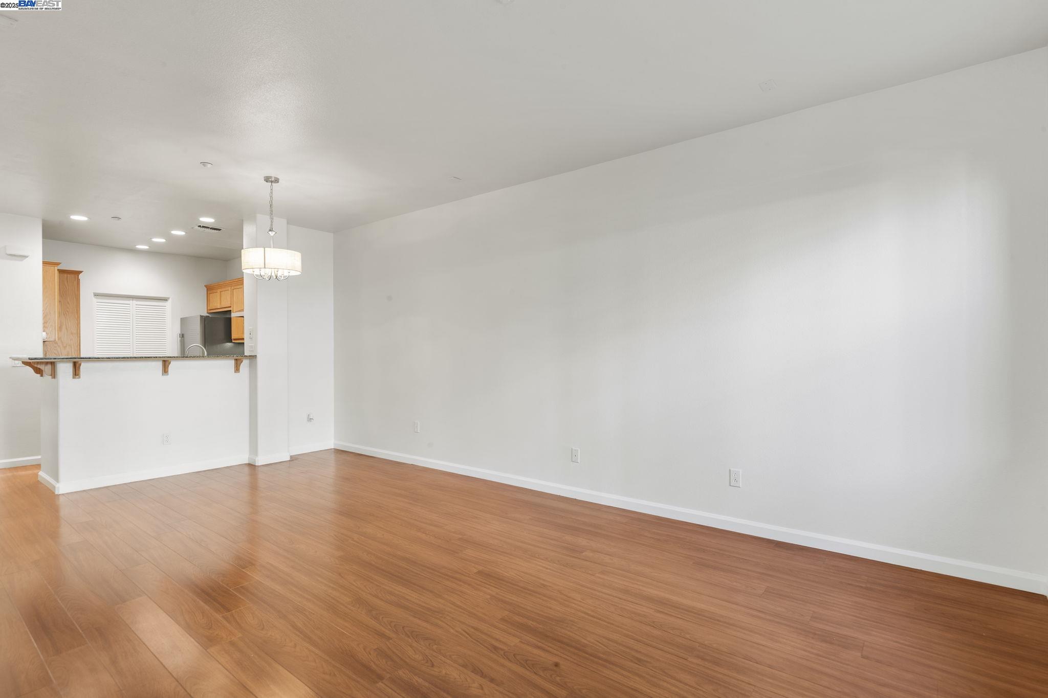 3240 Maguire Way # 103