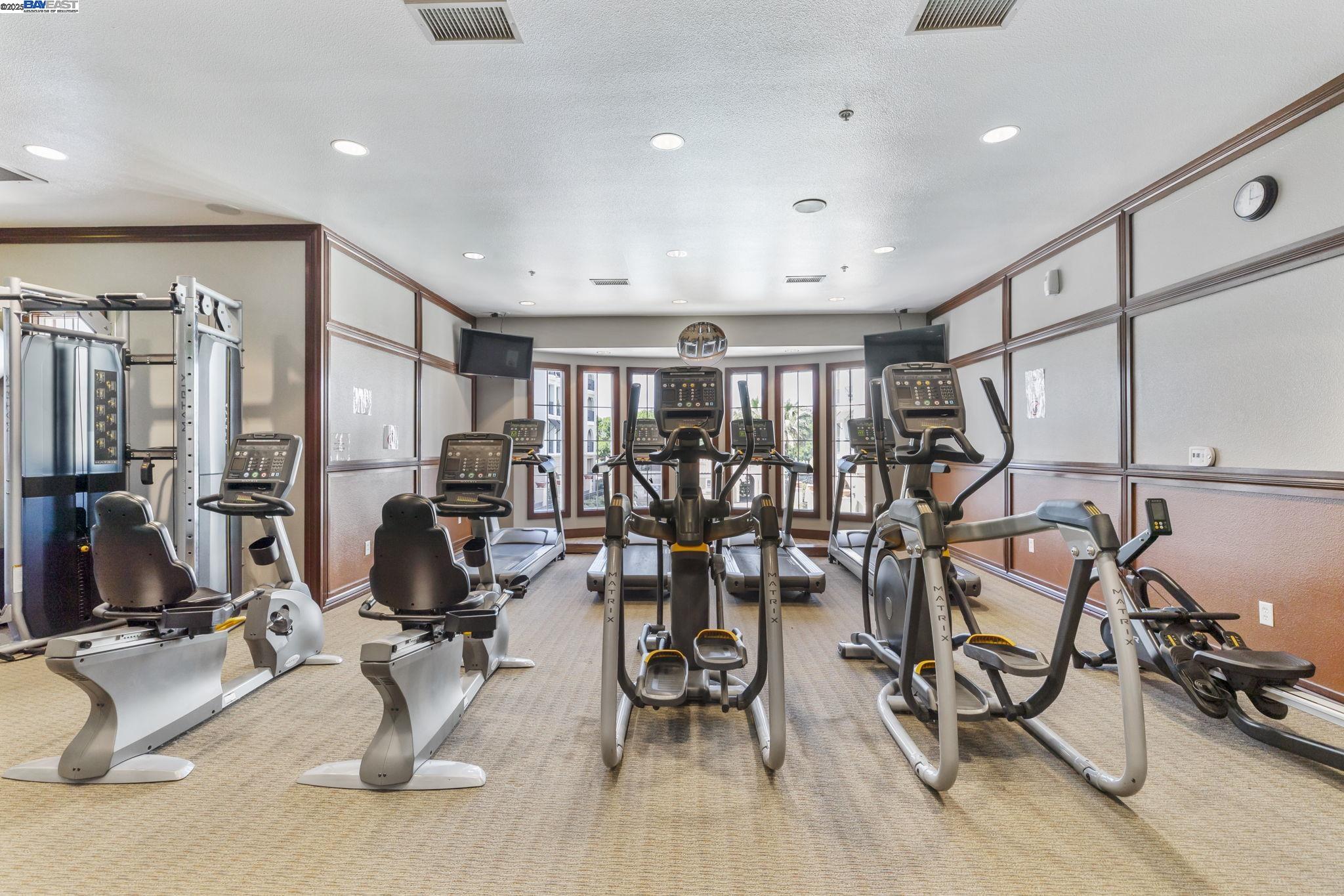 3240 Maguire Way # 103