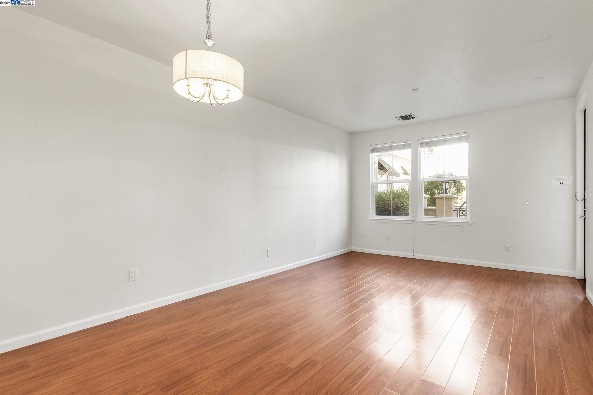 3240 Maguire Way # 103