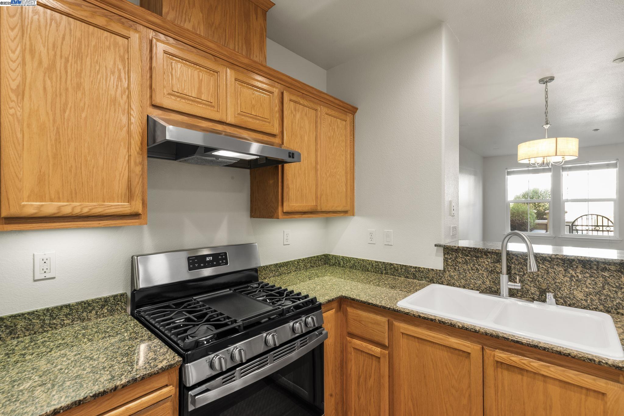 3240 Maguire Way # 103